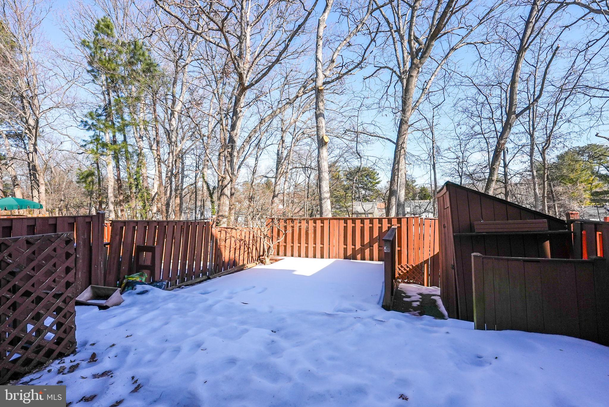 CROWNLEIGH - Residential