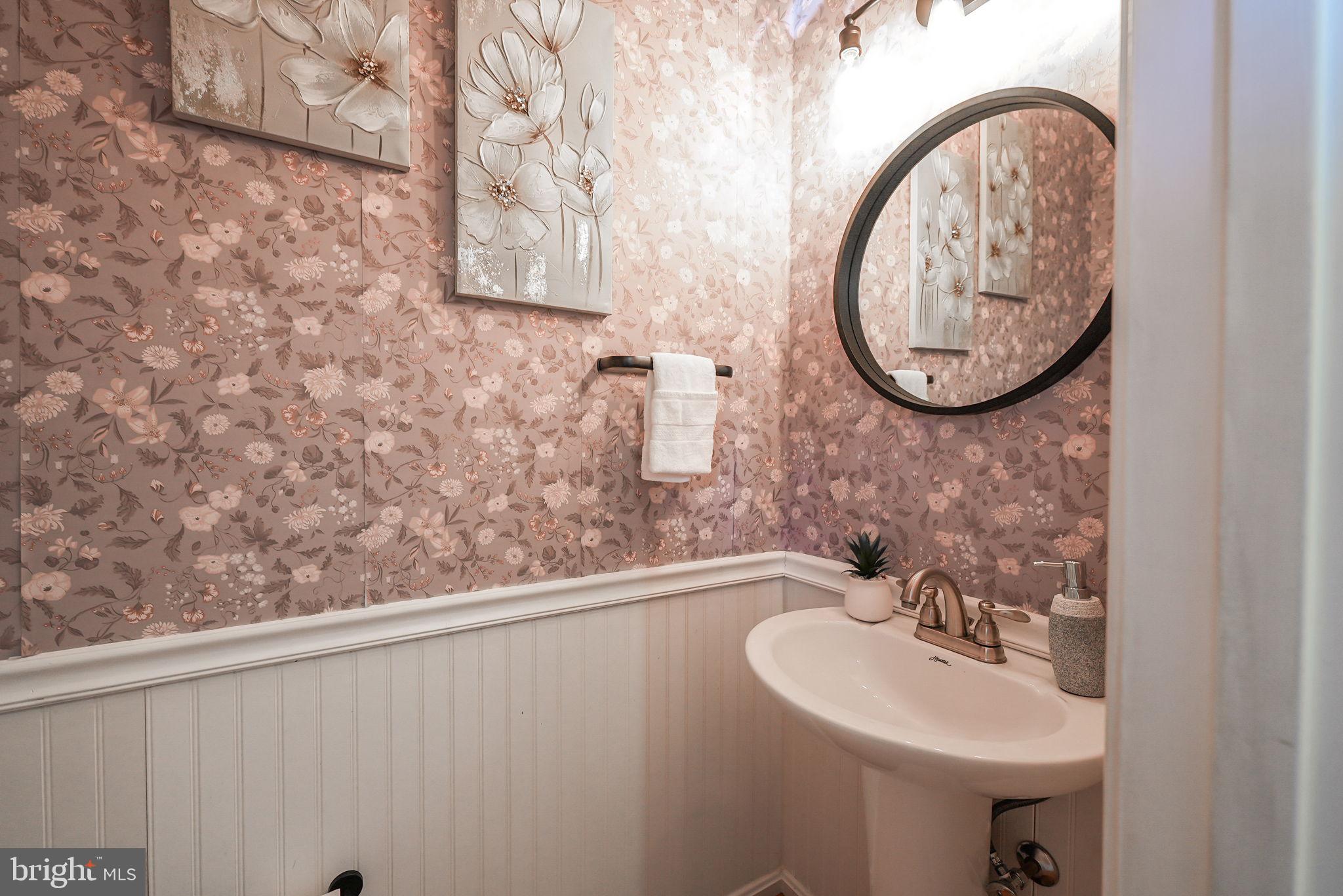 CROWNLEIGH - Residential