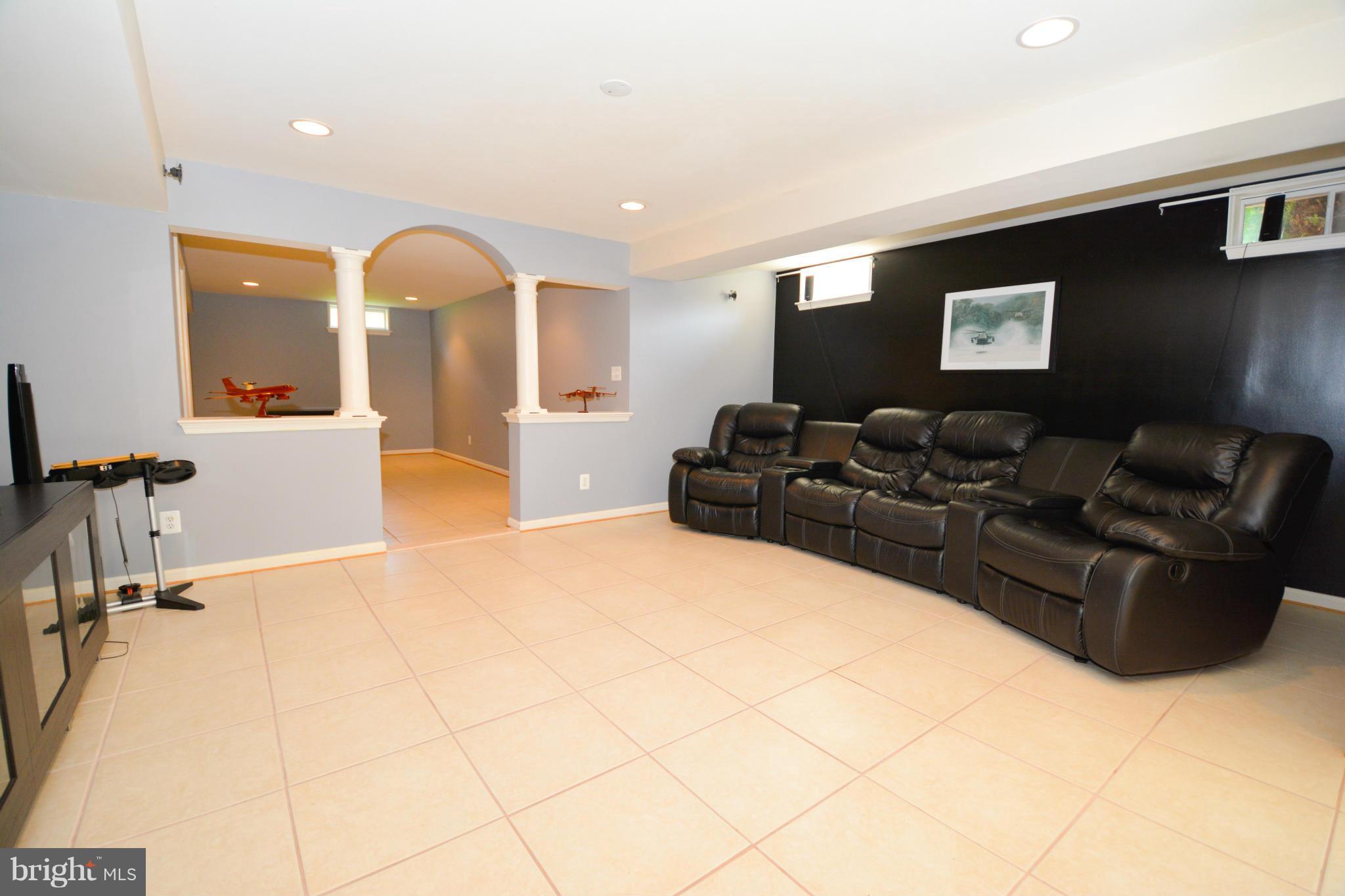 WAYSIDE VILLAGE - Residential