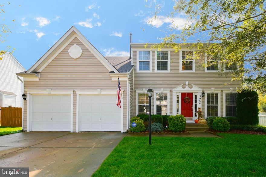 Price Reduction!! Now is your opportunity to own this fantastic move in condition home in amenity filled Wayside Village. Open floor plan great for entertaining. Beautiful eat in kitchen w/ granite & separate dining room, living room & office/den on main level, large deck, brand new 30 year roof, wet bar in finished basement, sprinkler system & much more! Measurements are estimates.