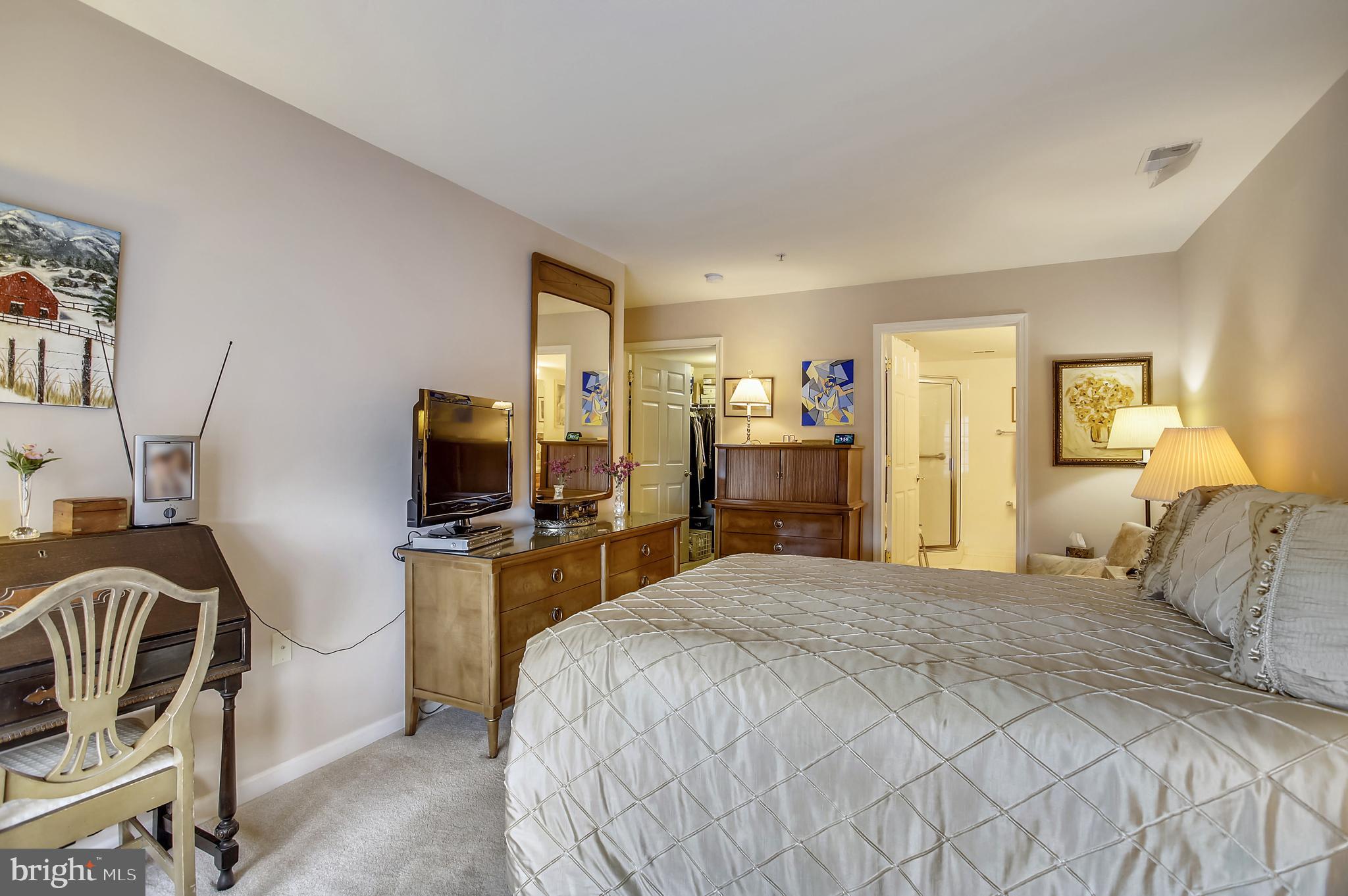 ROUNDWOOD RIDGE - Residential