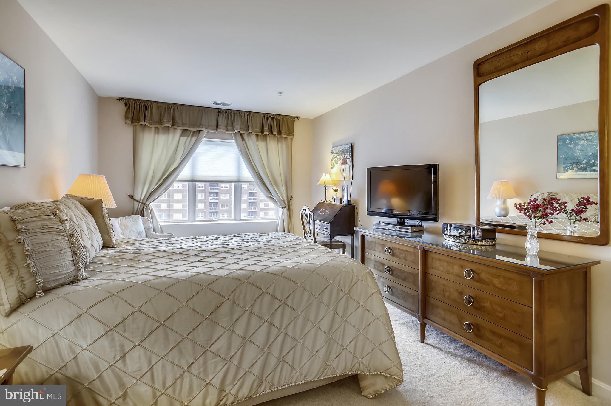 ROUNDWOOD RIDGE - Residential