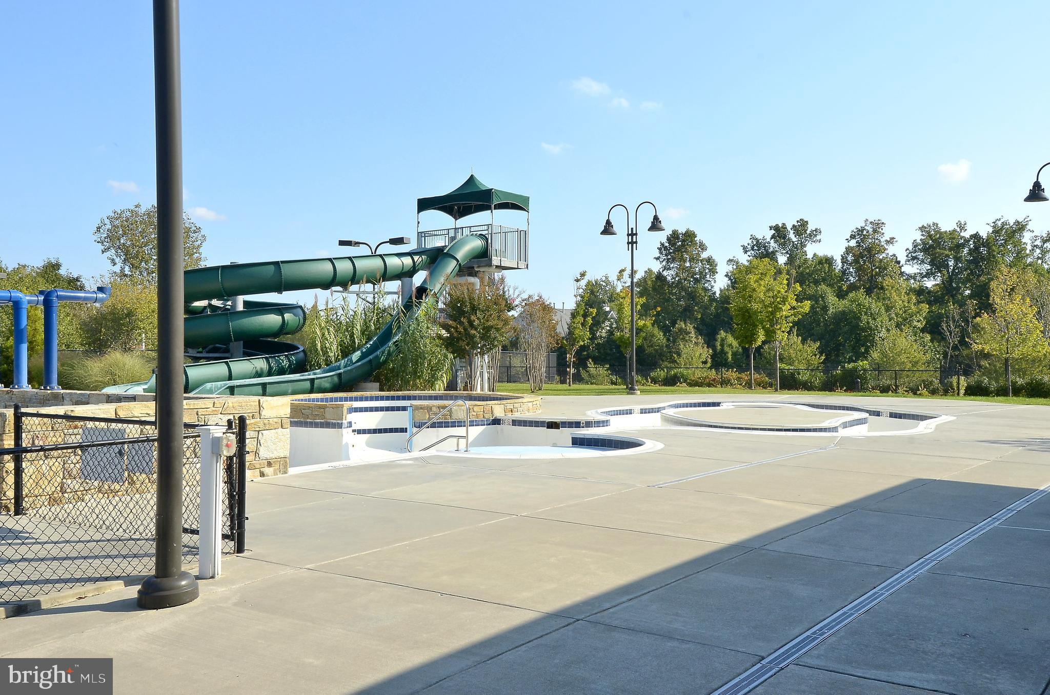 ROUNDWOOD RIDGE - Residential