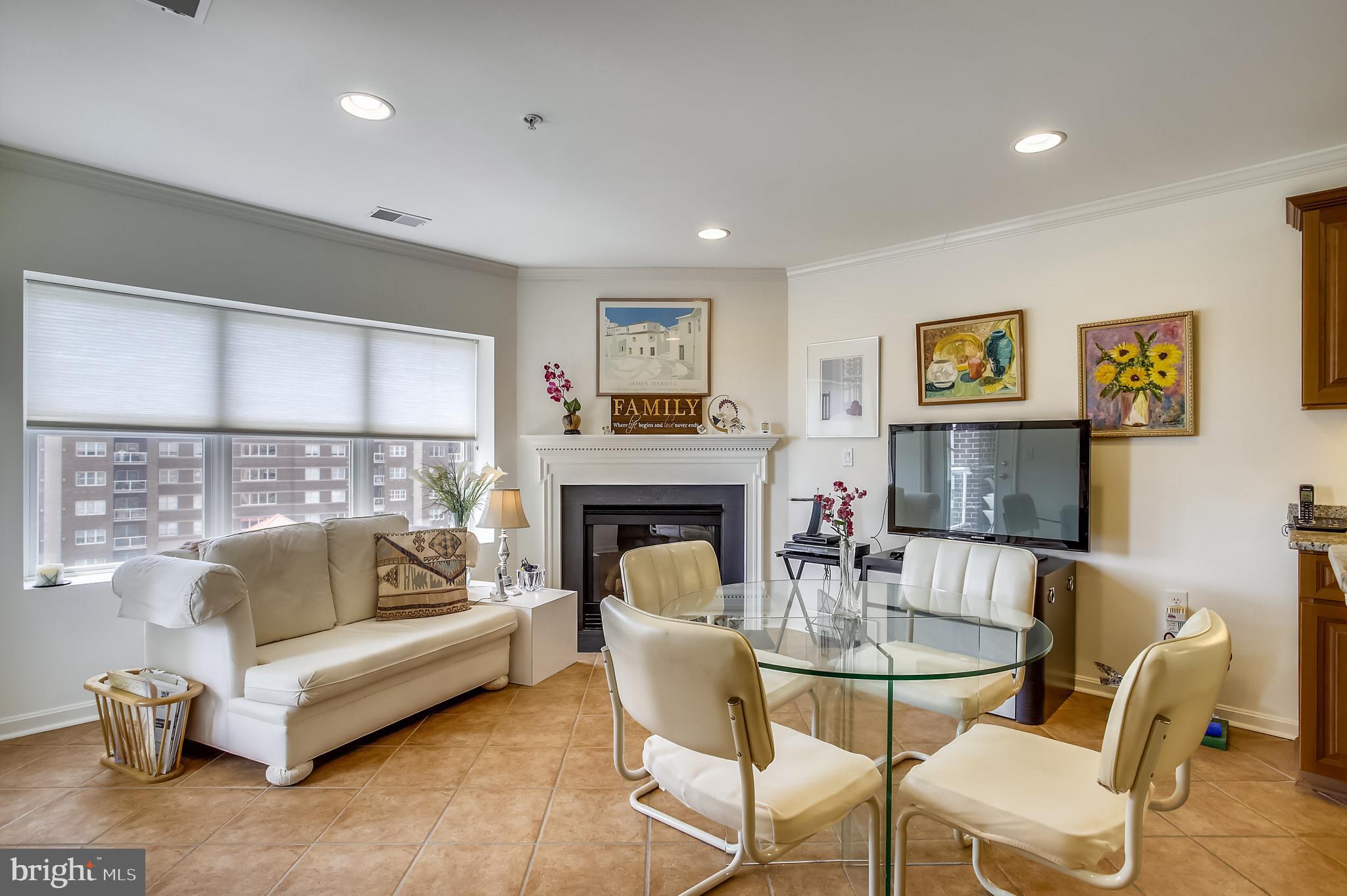 ROUNDWOOD RIDGE - Residential