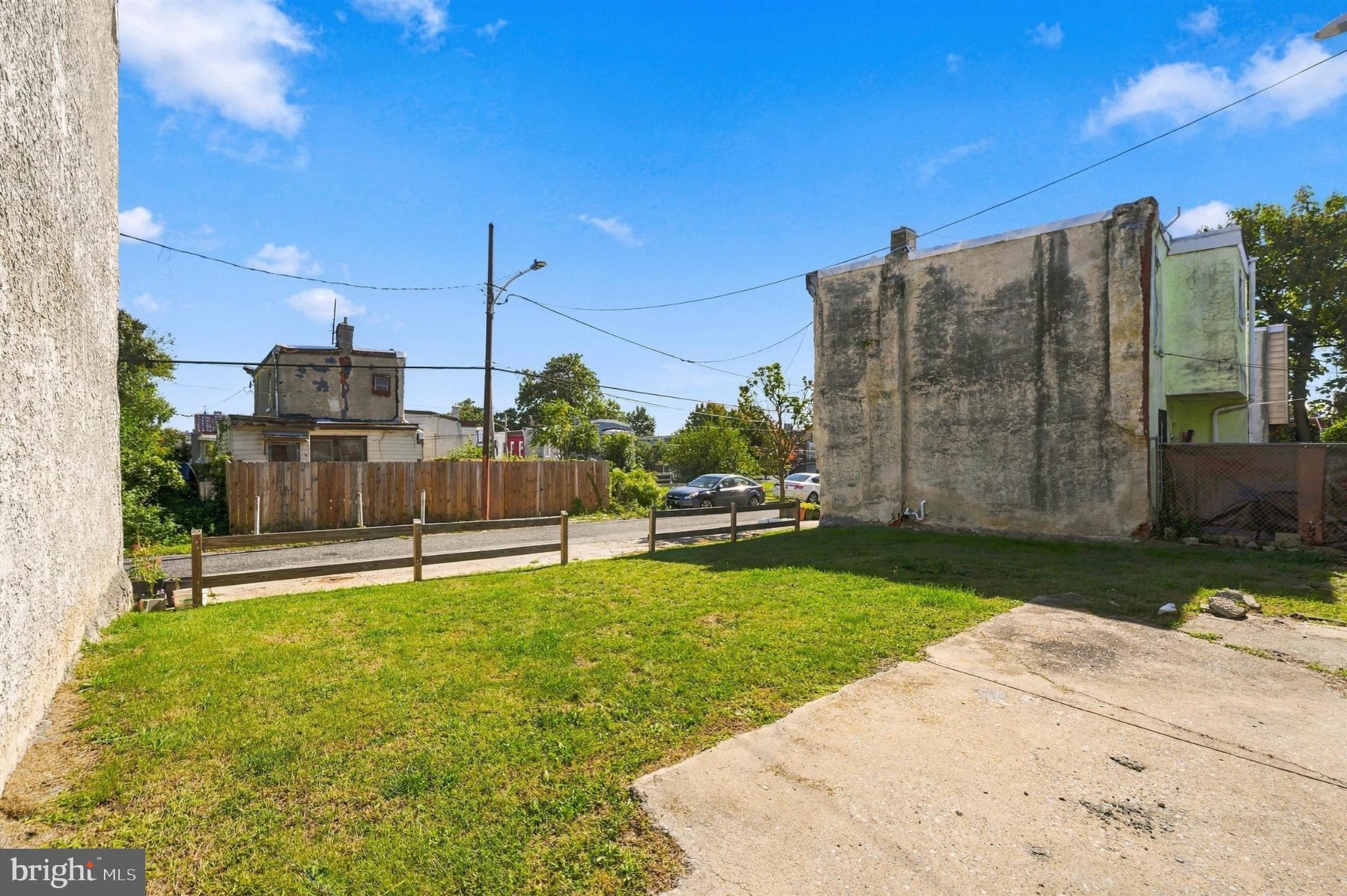 2422 N MOLE STREET
