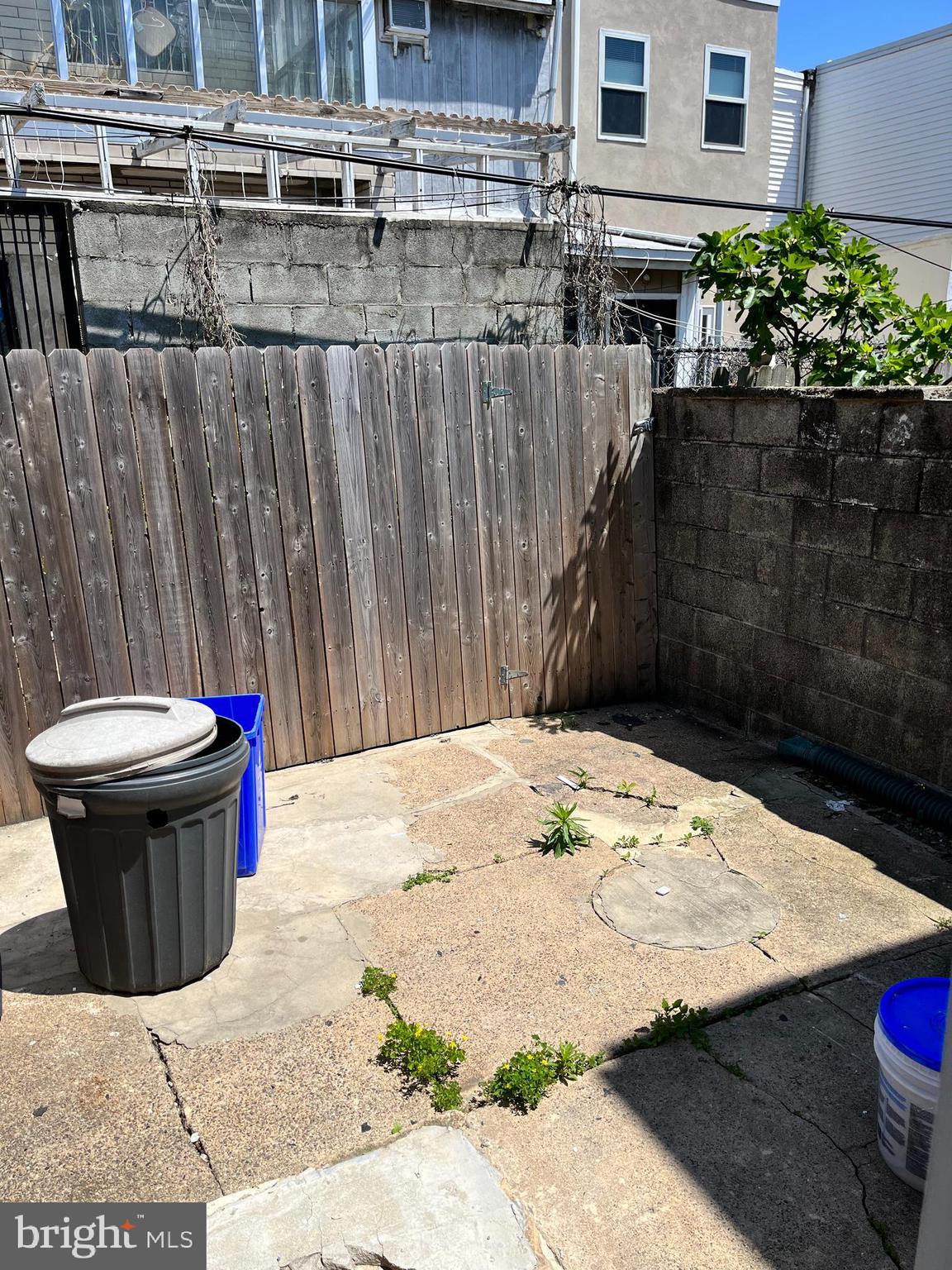 KENSINGTON - Residential Lease