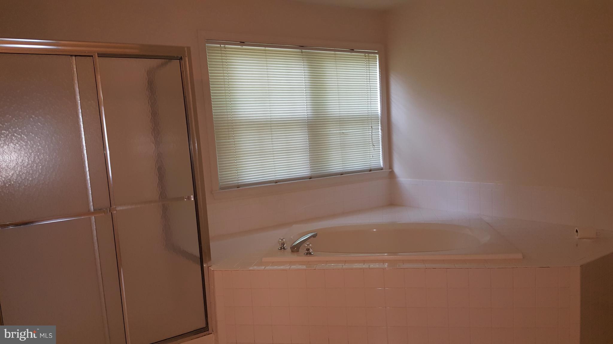 FOREST VISTA - Residential Lease