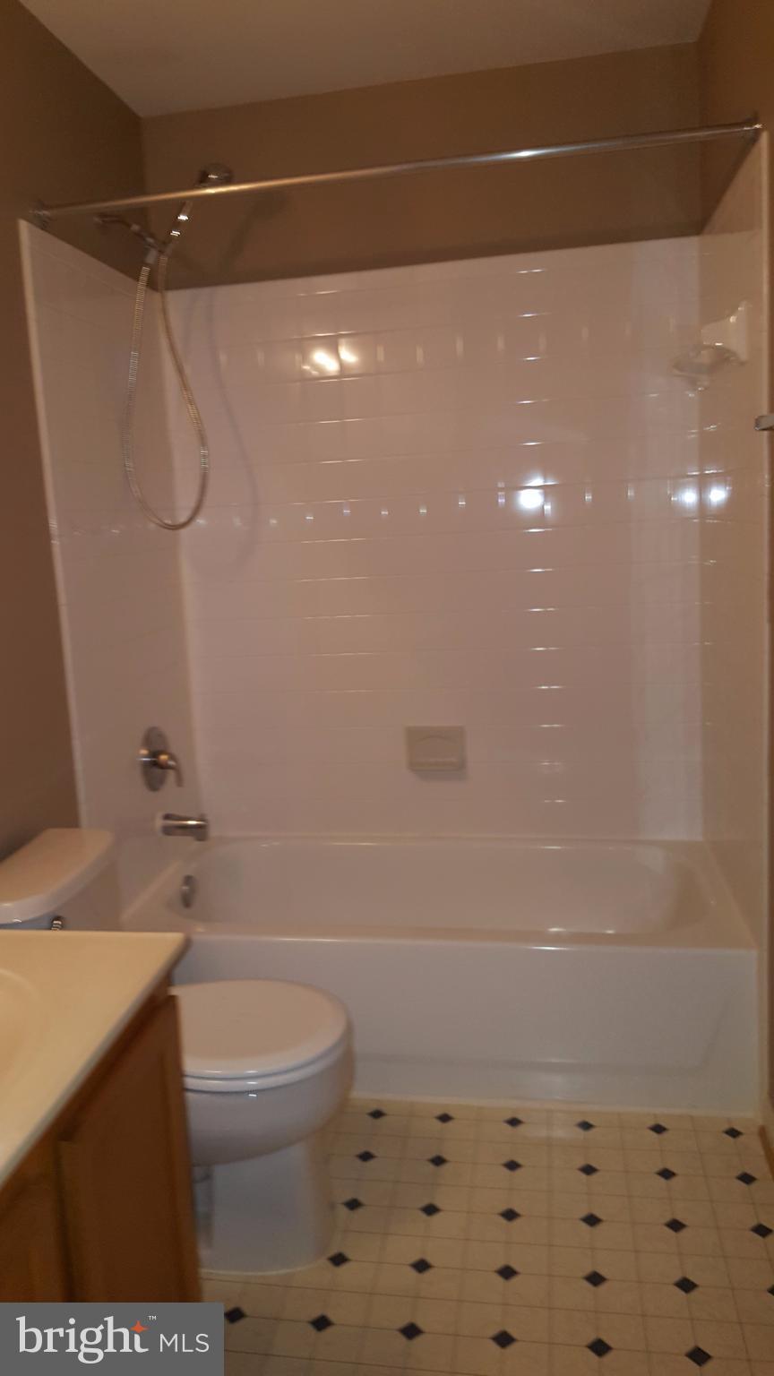 FOREST VISTA - Residential Lease