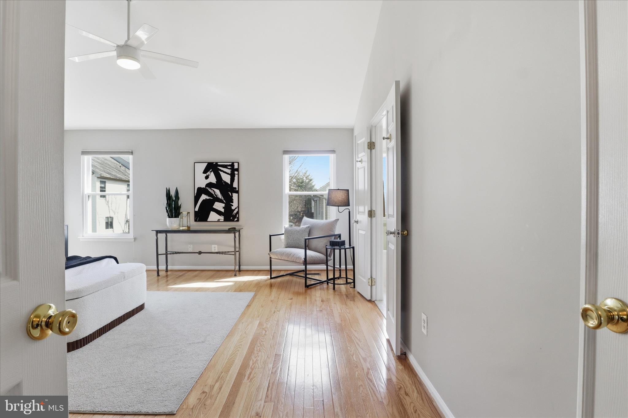 FAIR LAKES COURT - Residential