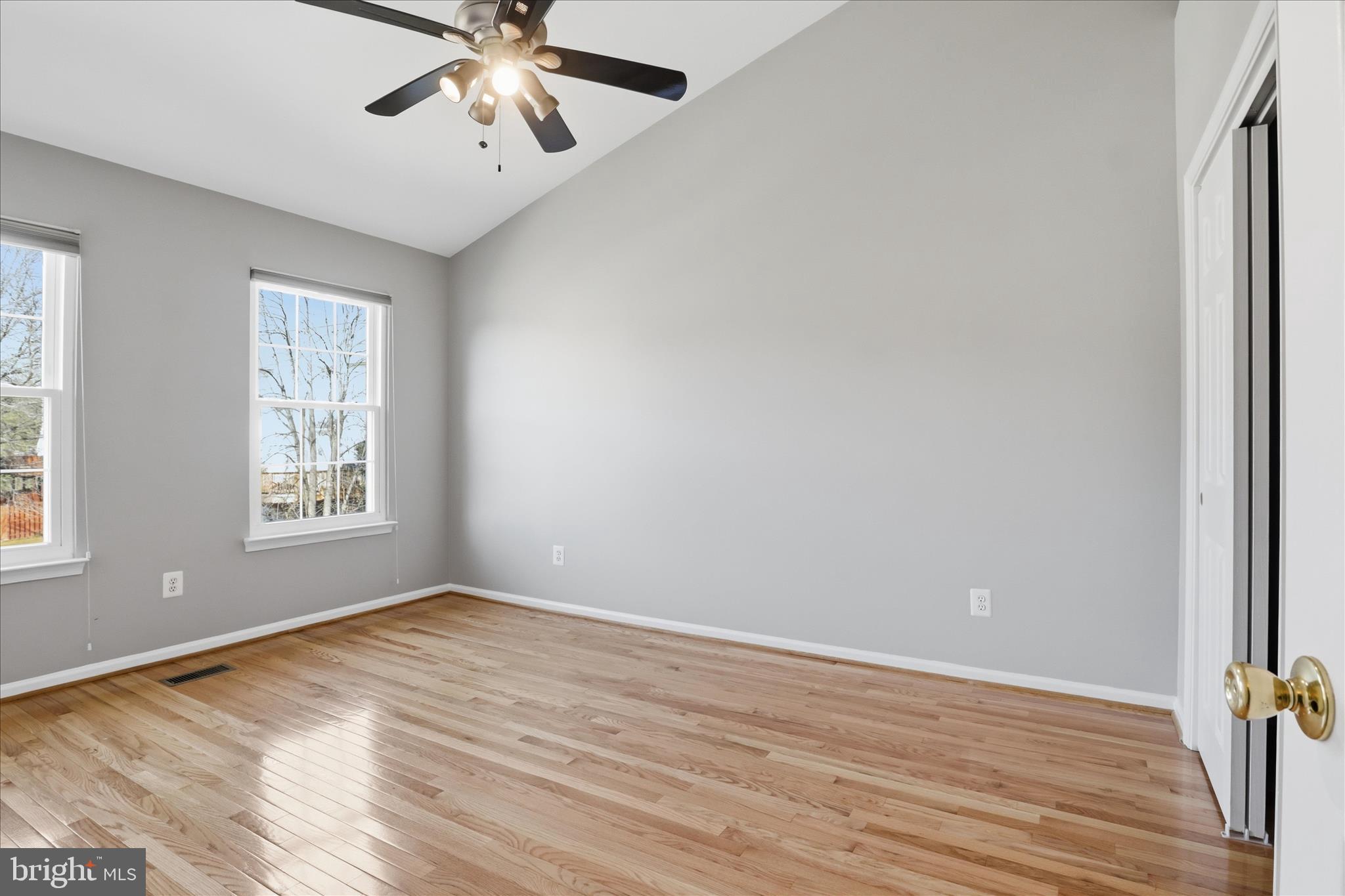 FAIR LAKES COURT - Residential