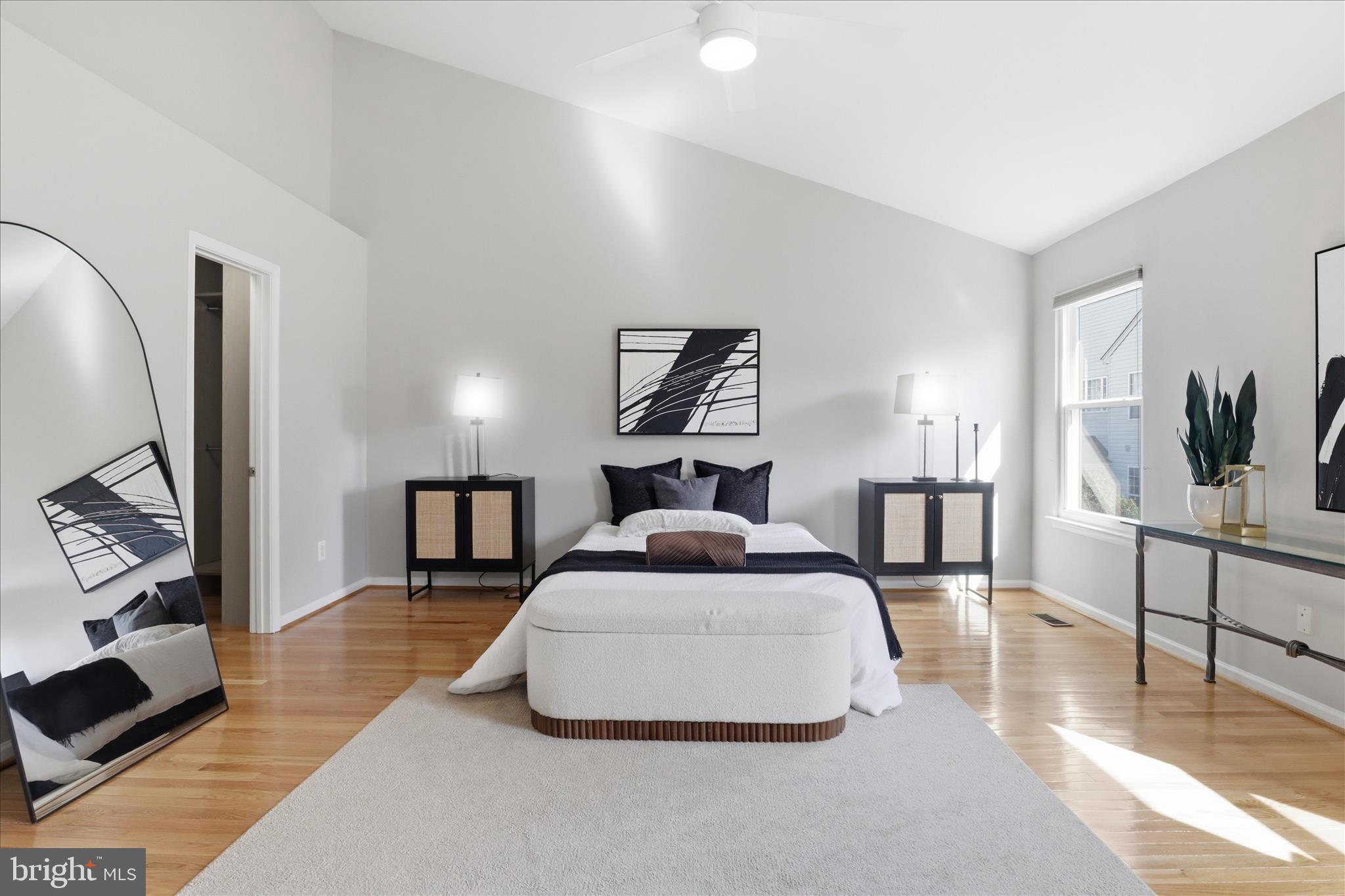 FAIR LAKES COURT - Residential