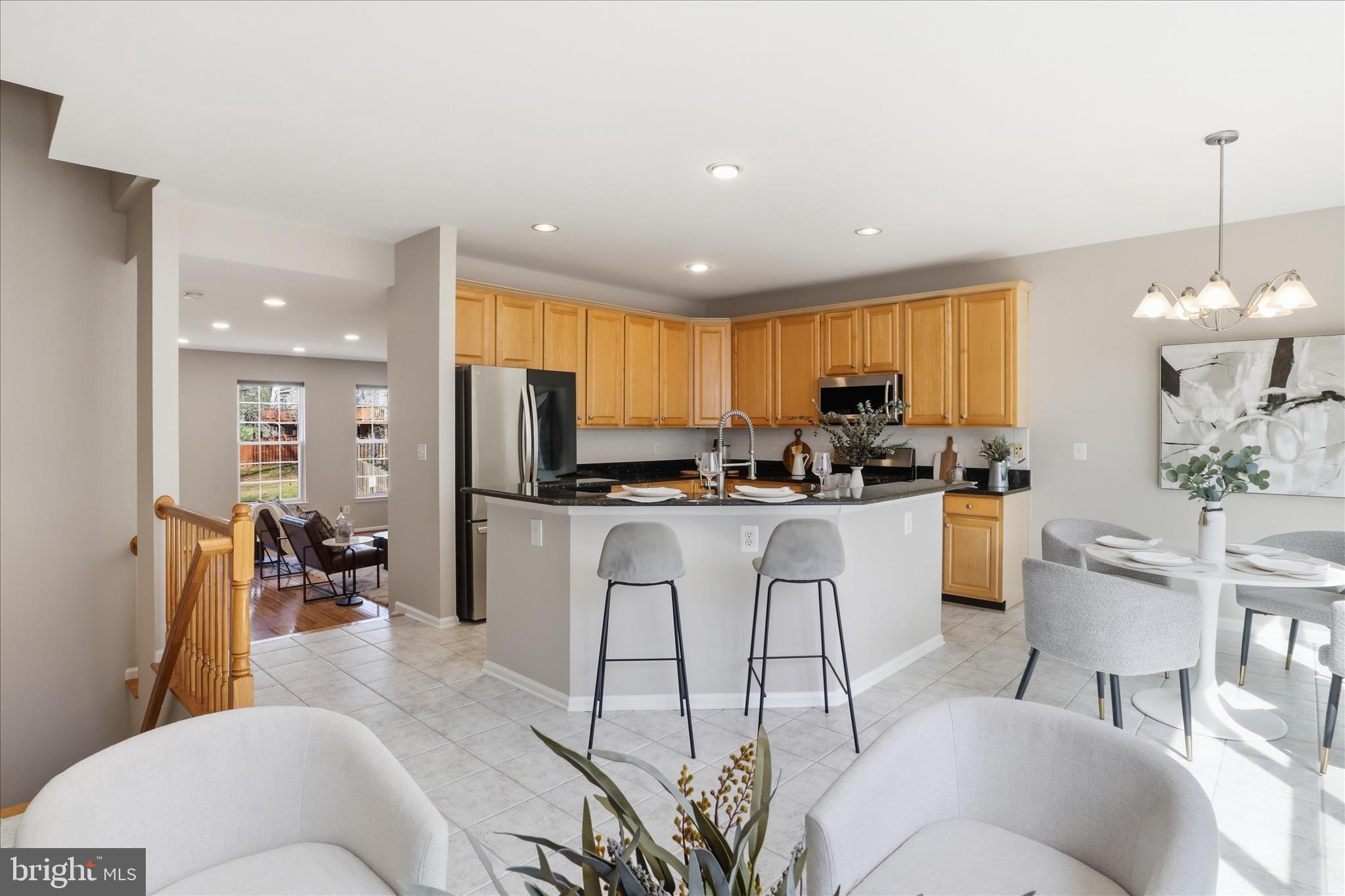 FAIR LAKES COURT - Residential