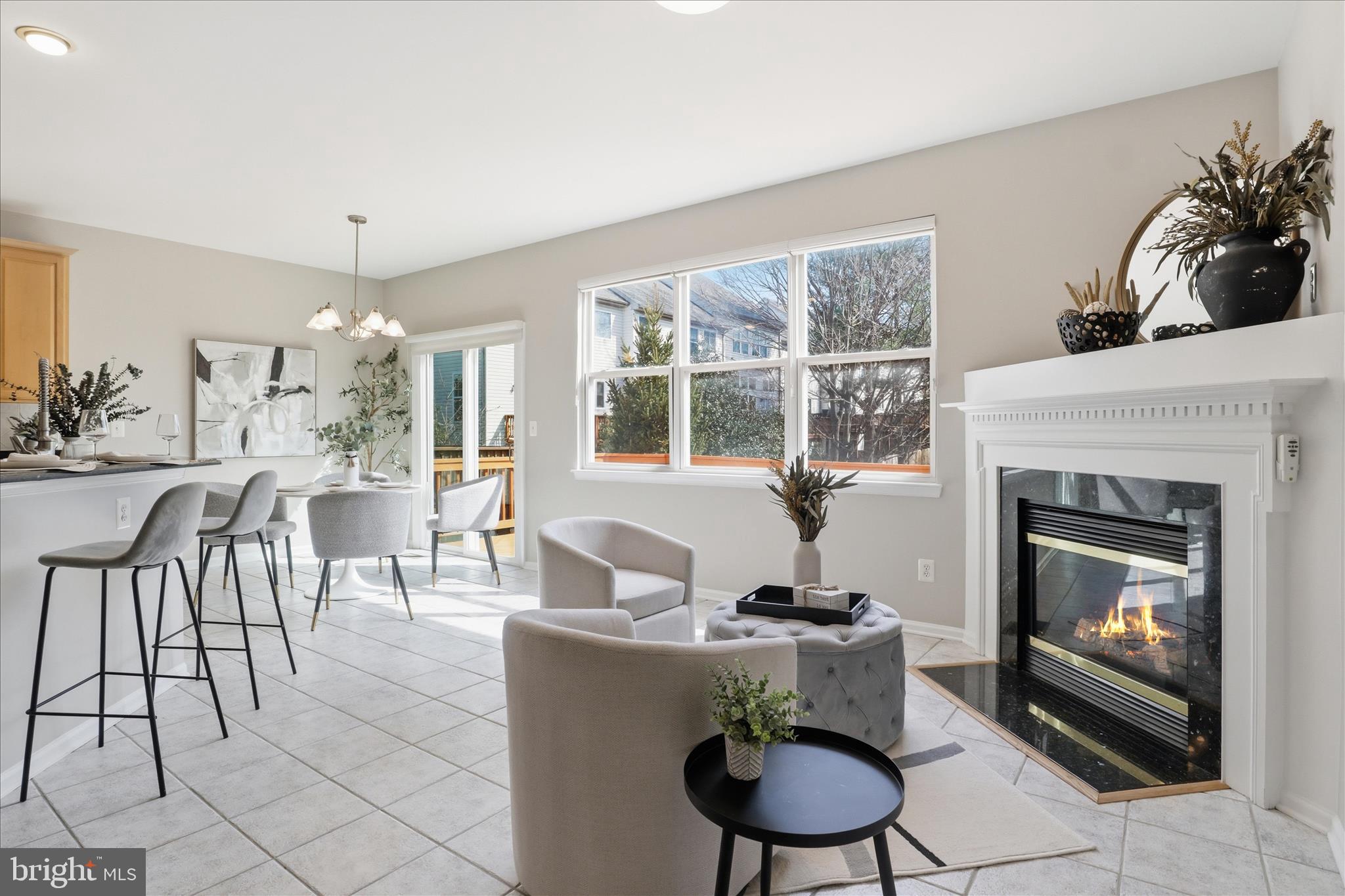 FAIR LAKES COURT - Residential