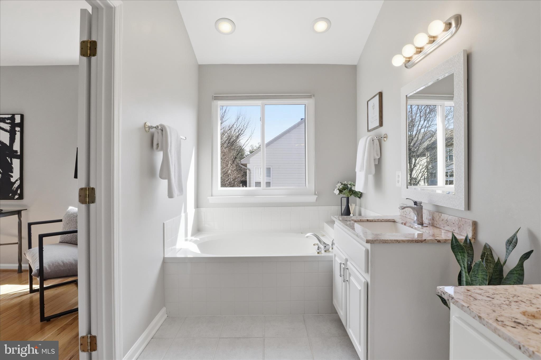 FAIR LAKES COURT - Residential