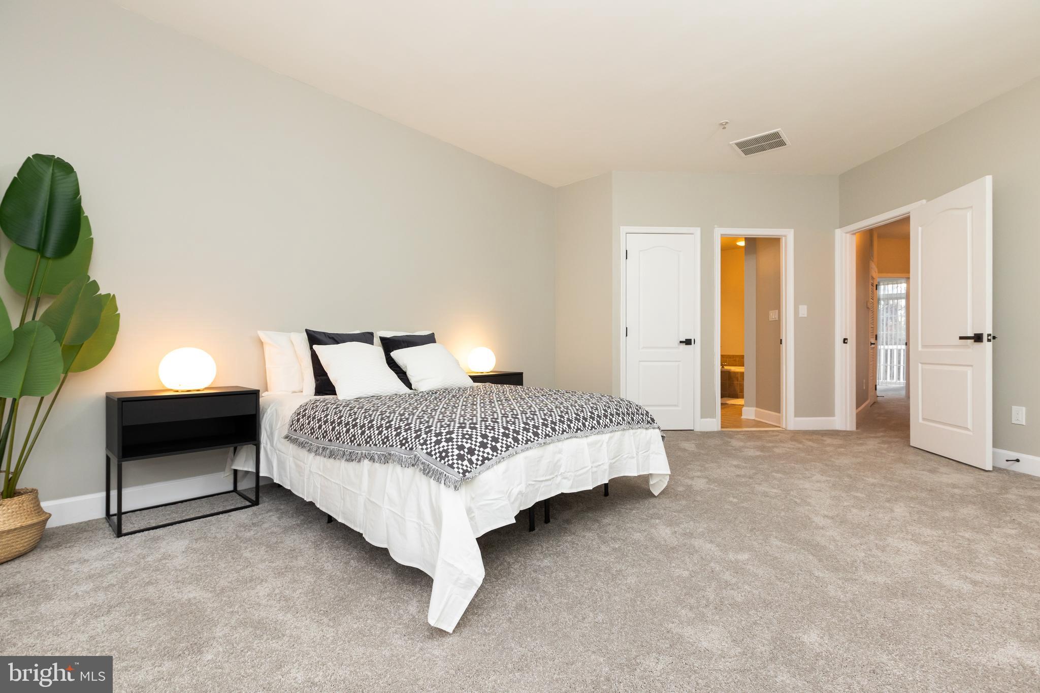 BUCKINGHAM STATION - Residential