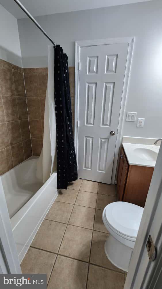 CROFTON VILLAGE - Residential Lease