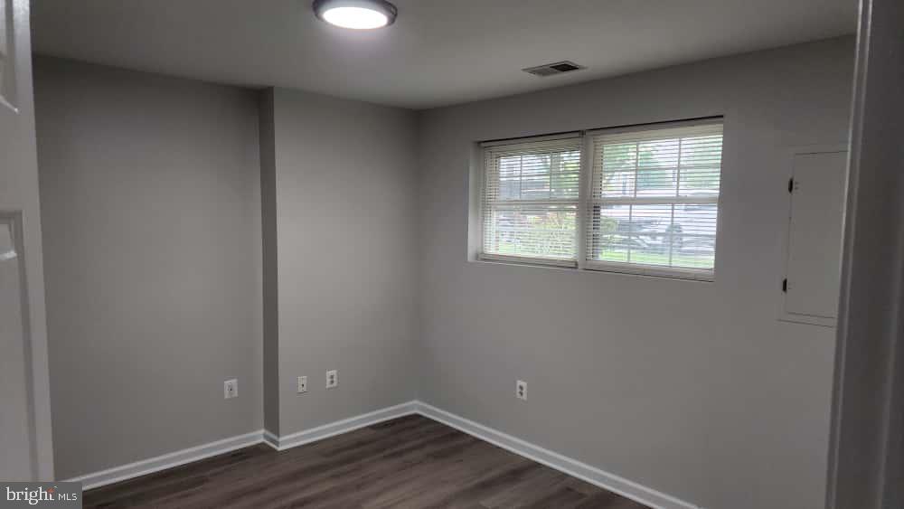 CROFTON VILLAGE - Residential Lease