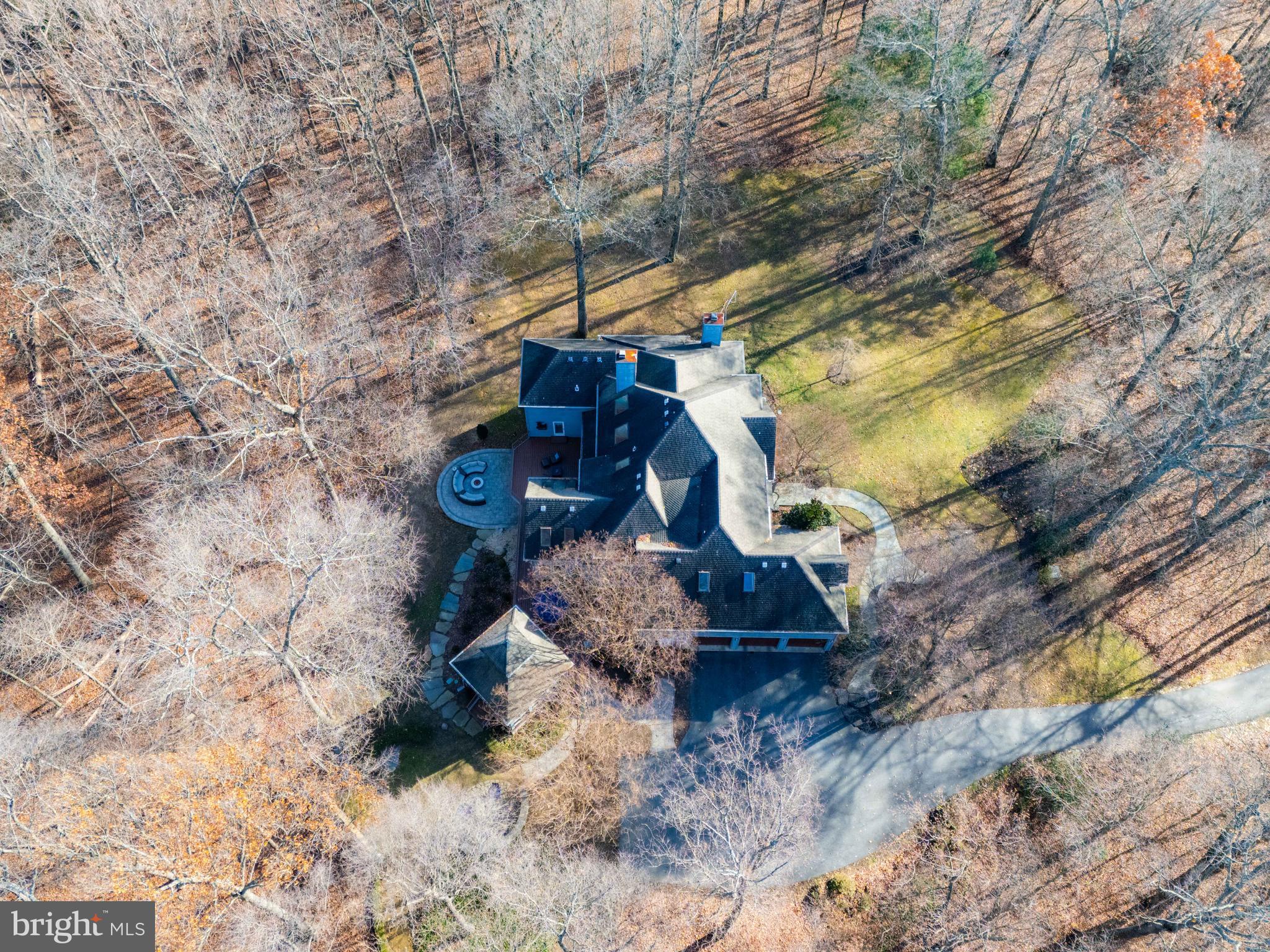 TWELVE HILLS - Residential