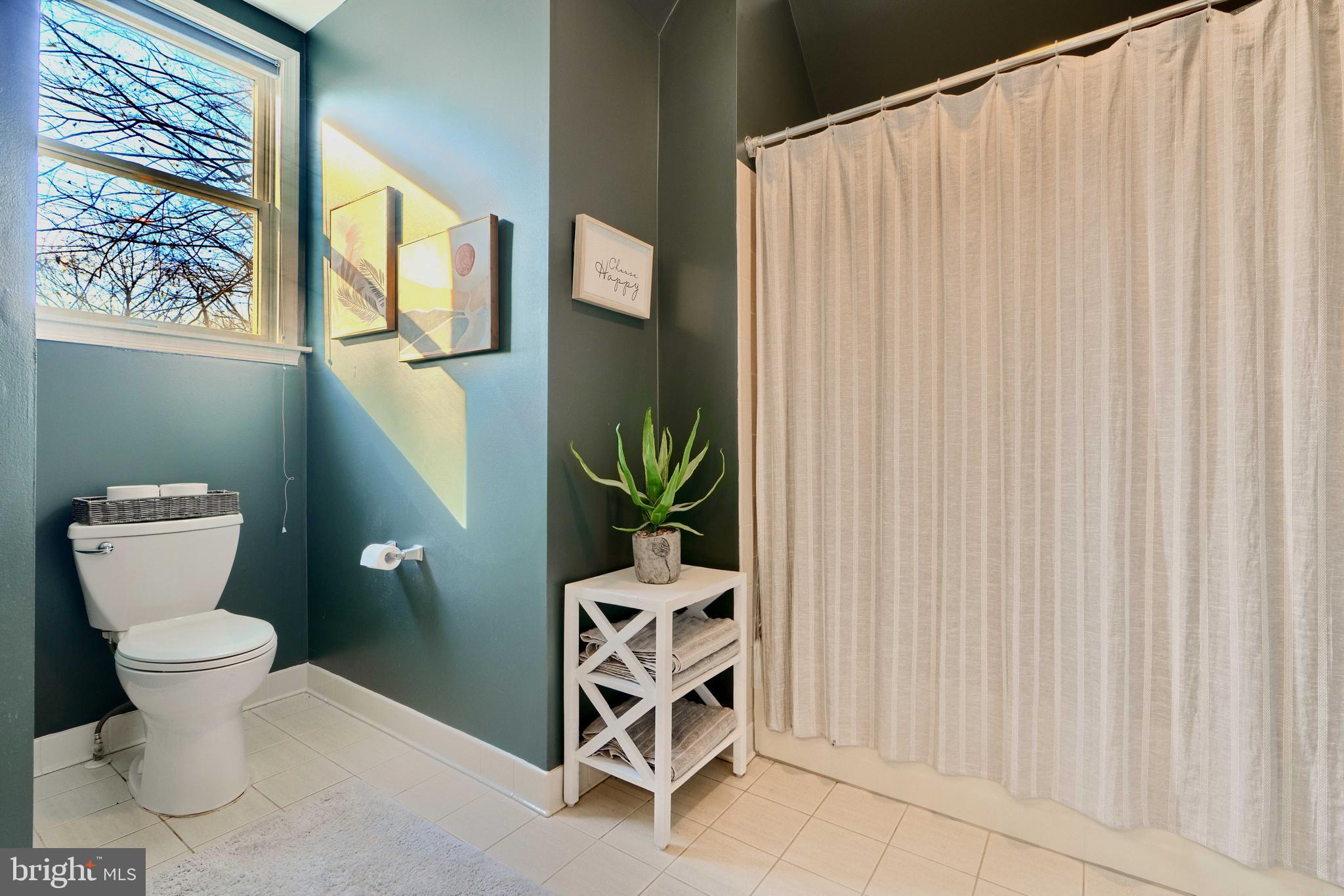 TWELVE HILLS - Residential