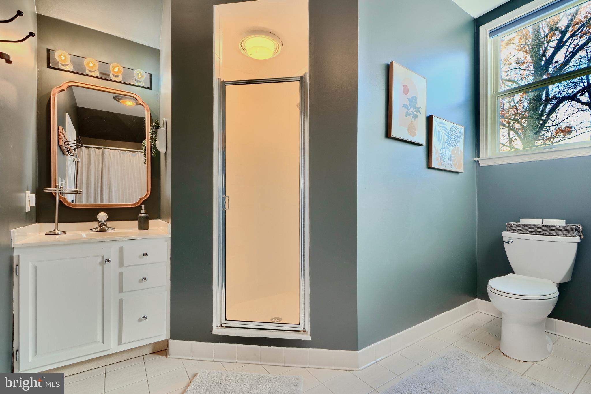 TWELVE HILLS - Residential