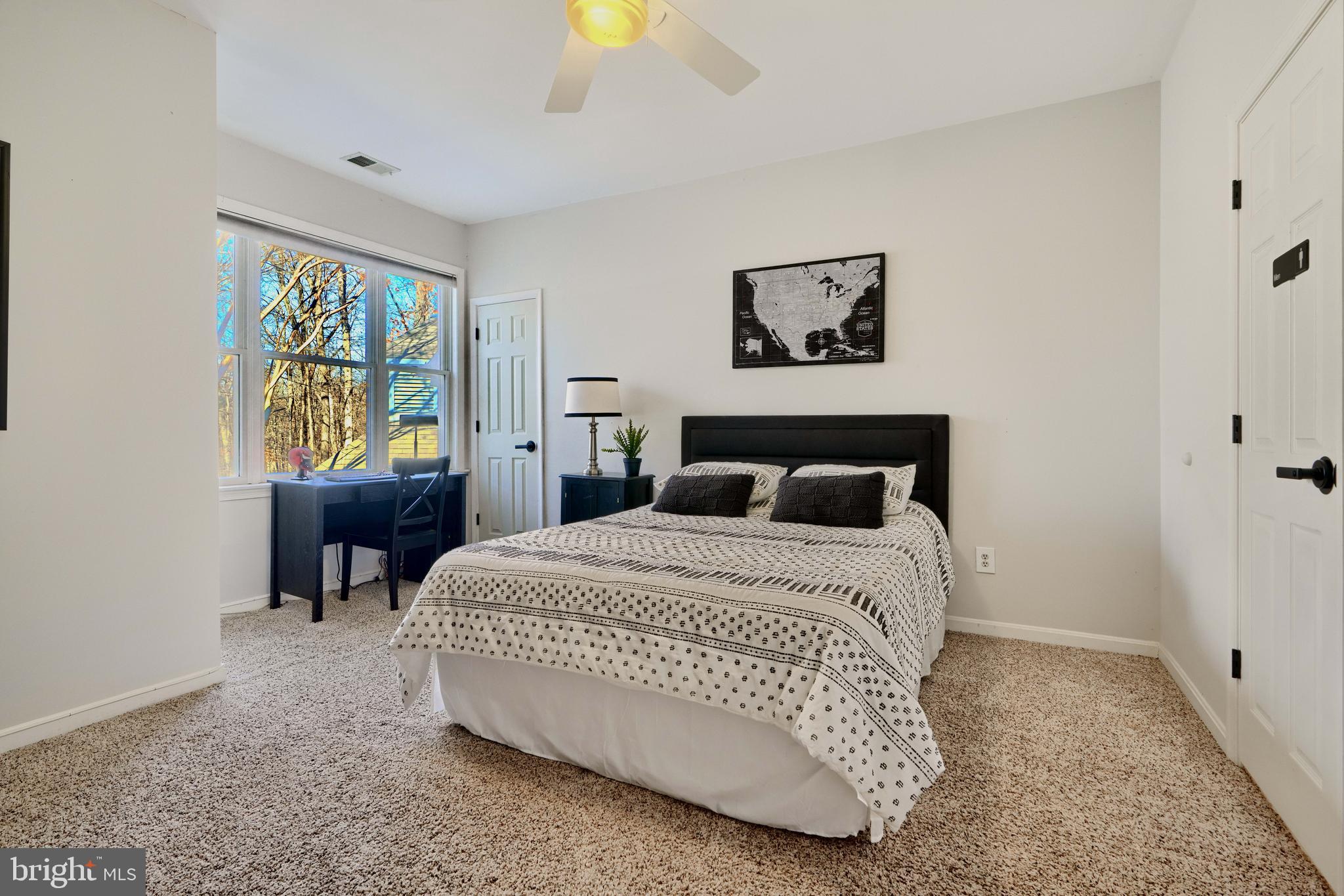 TWELVE HILLS - Residential