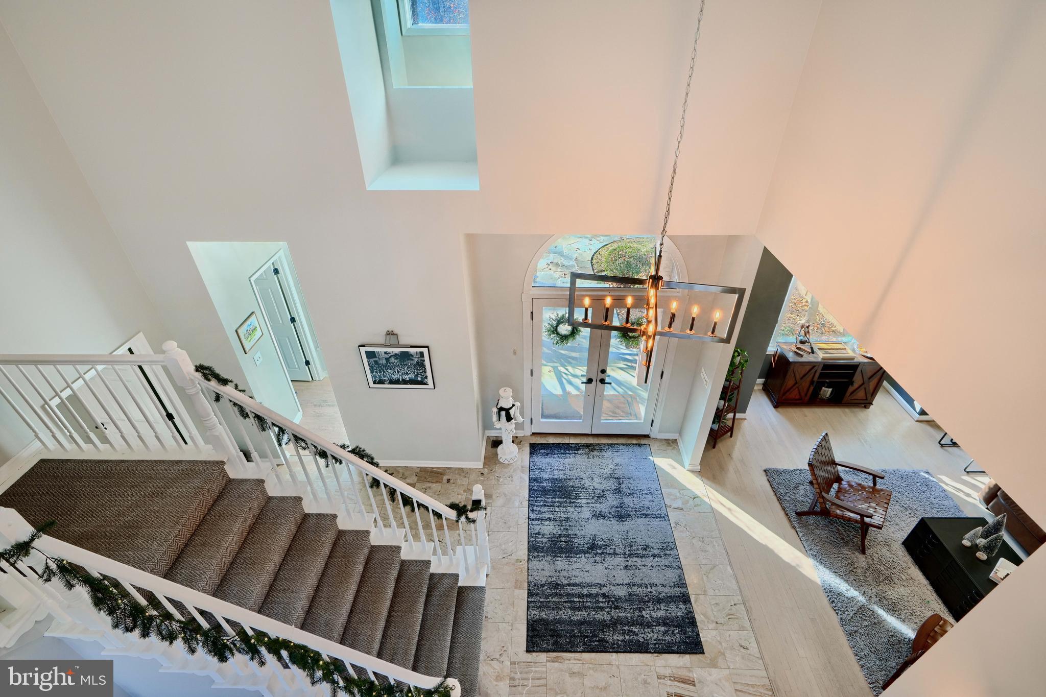 TWELVE HILLS - Residential