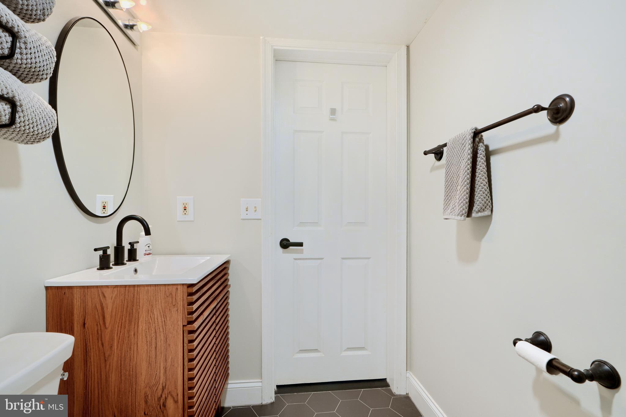 TWELVE HILLS - Residential