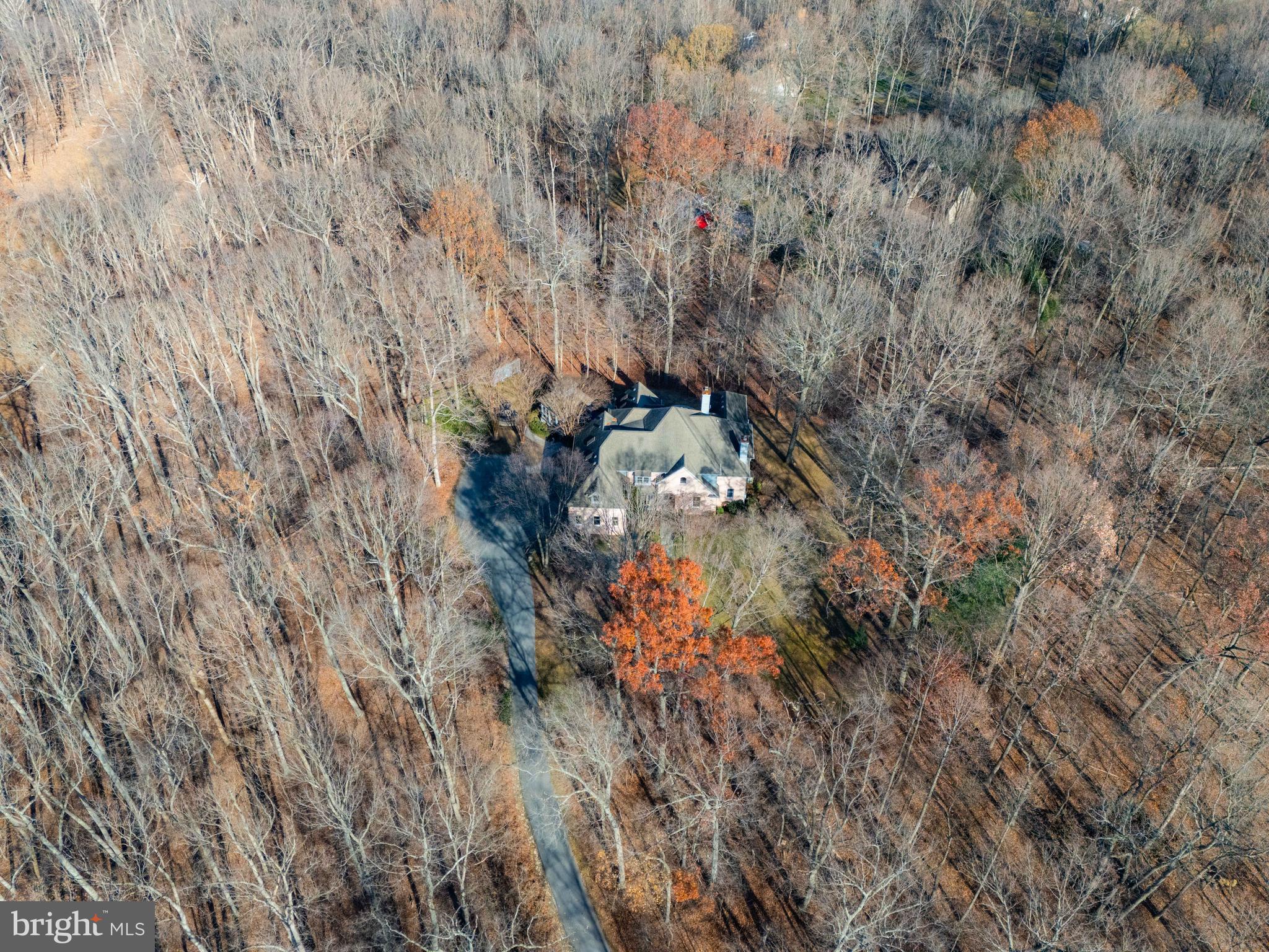 TWELVE HILLS - Residential