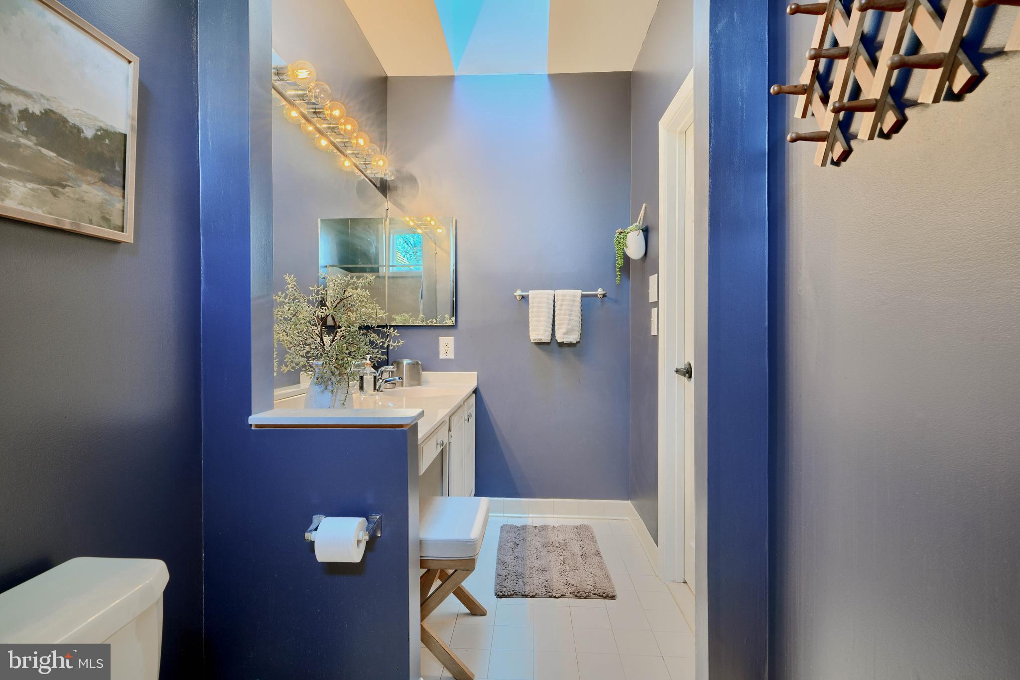 TWELVE HILLS - Residential