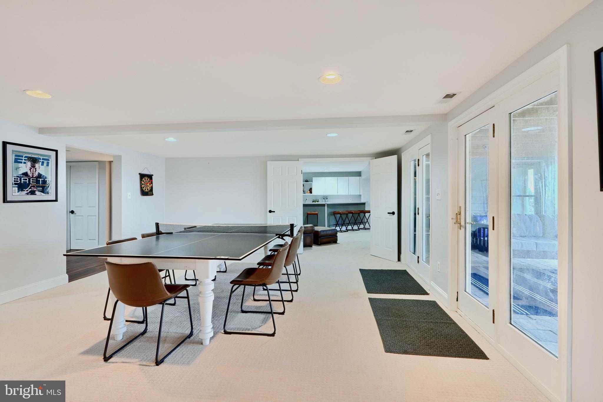 TWELVE HILLS - Residential