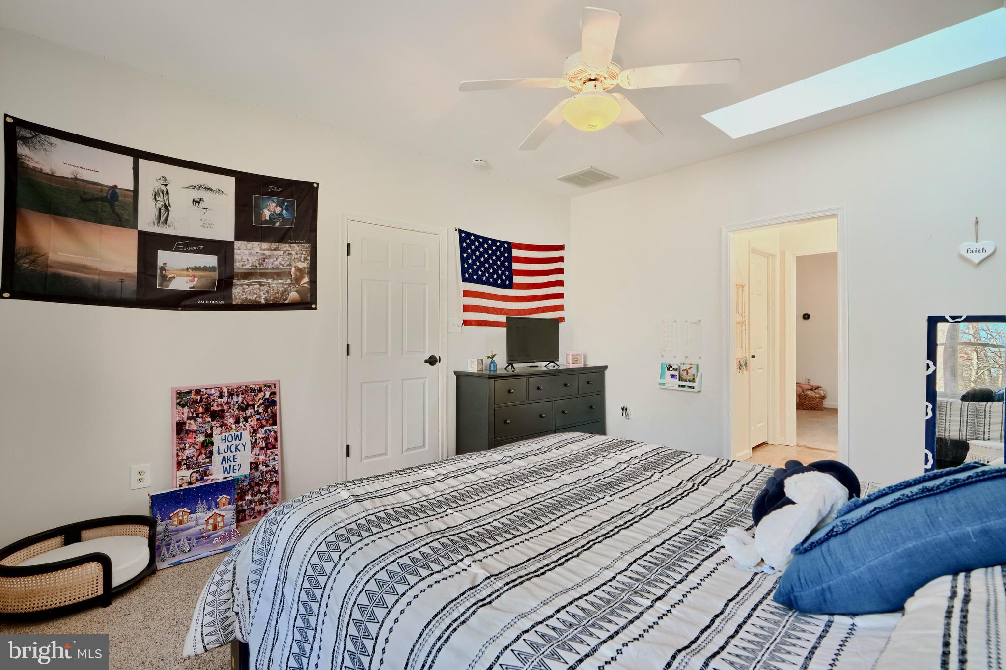 TWELVE HILLS - Residential