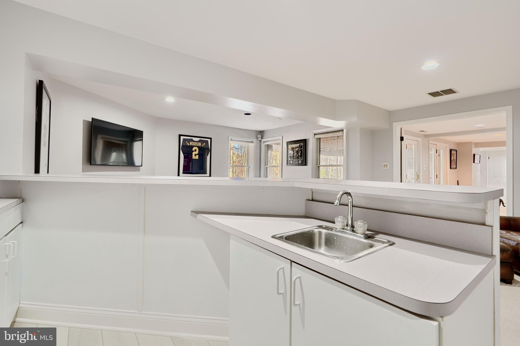 TWELVE HILLS - Residential