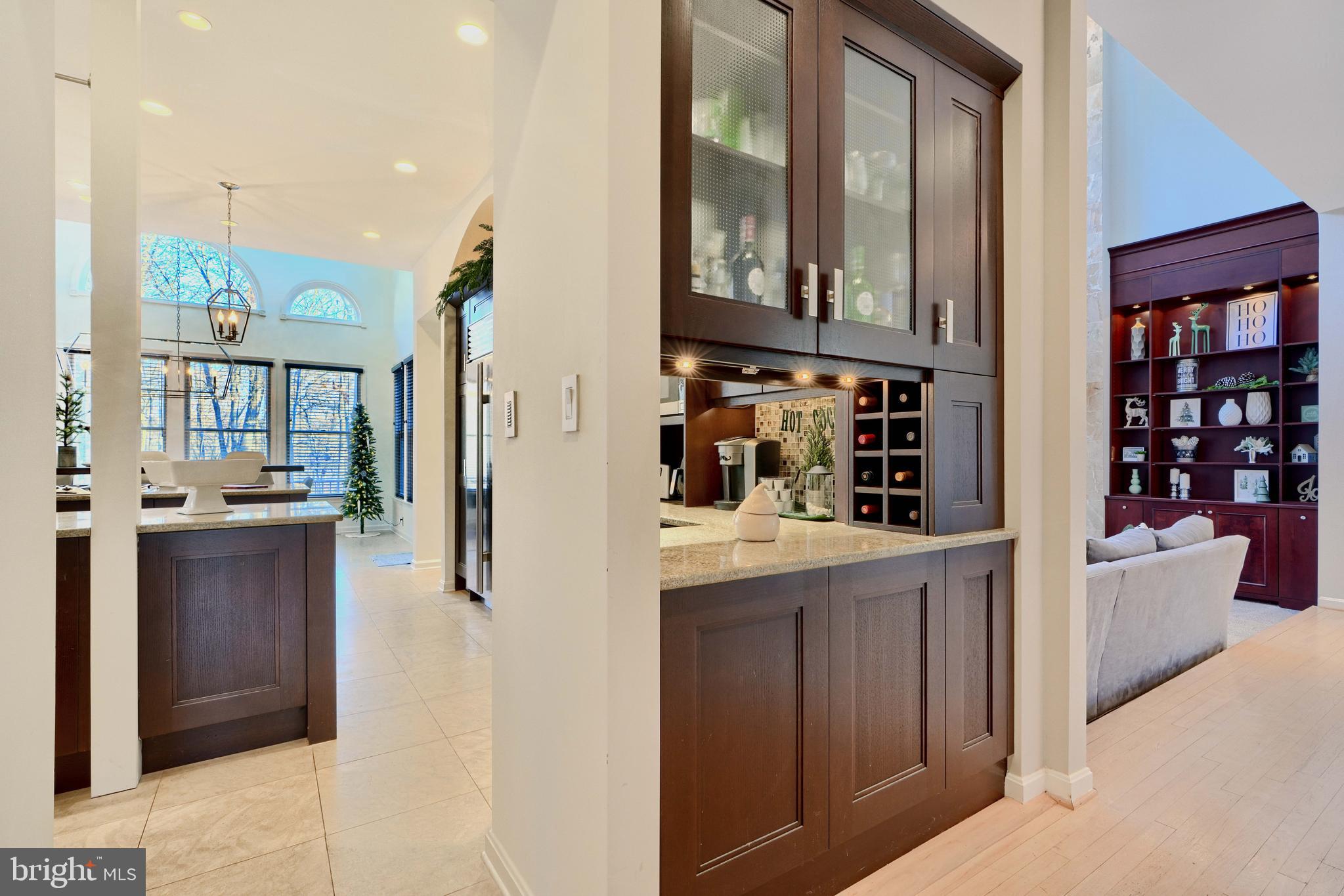 TWELVE HILLS - Residential