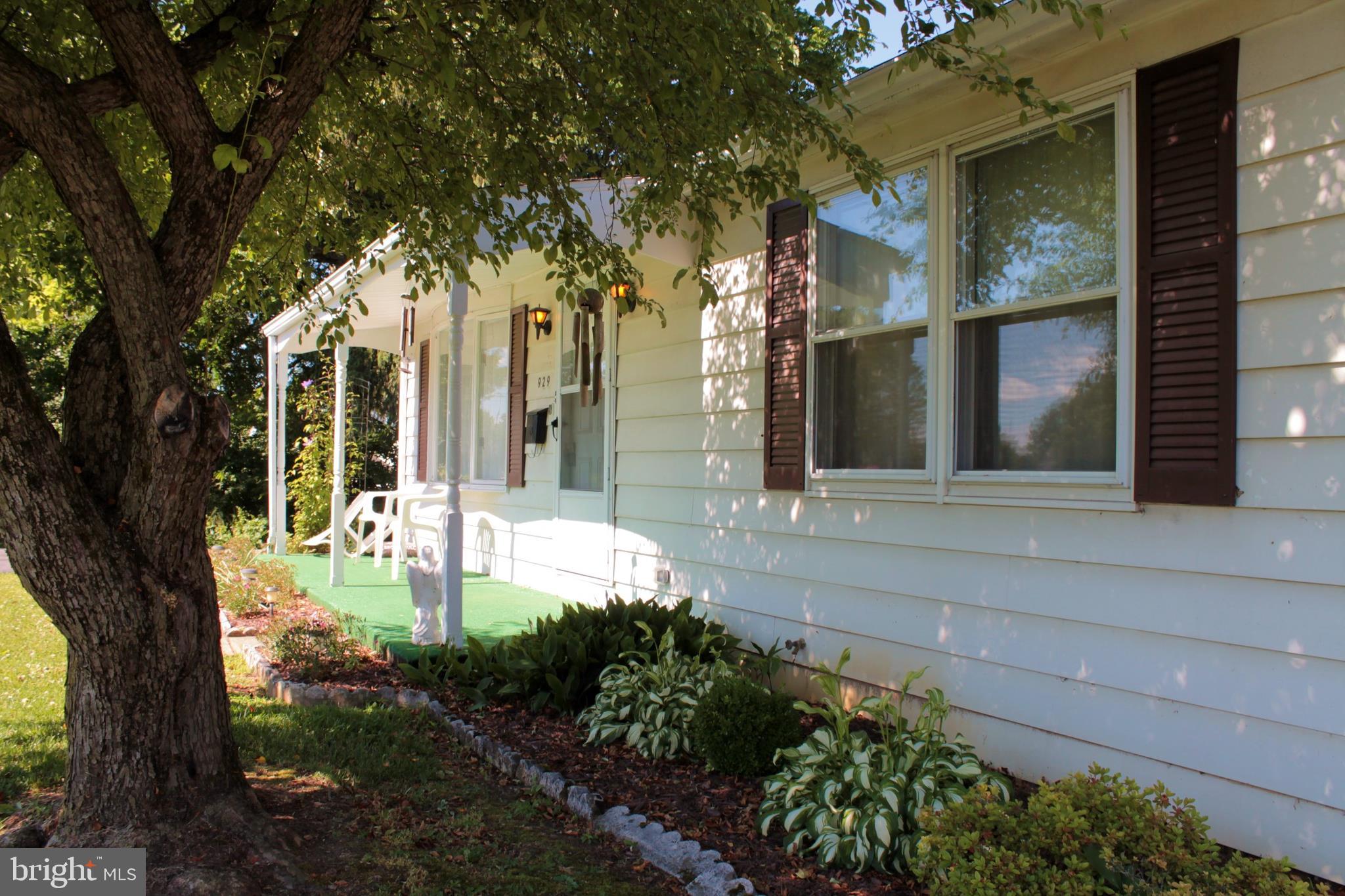 GREENBERRY HILLS - Residential