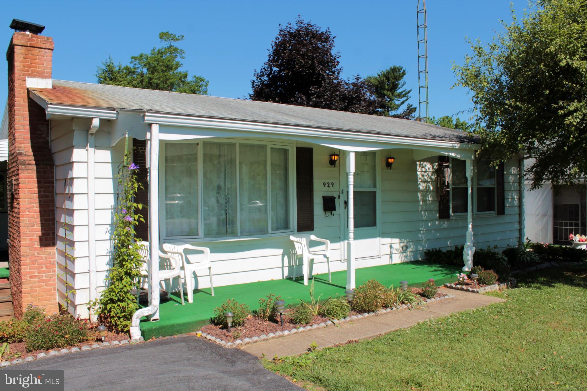 GREENBERRY HILLS - Residential