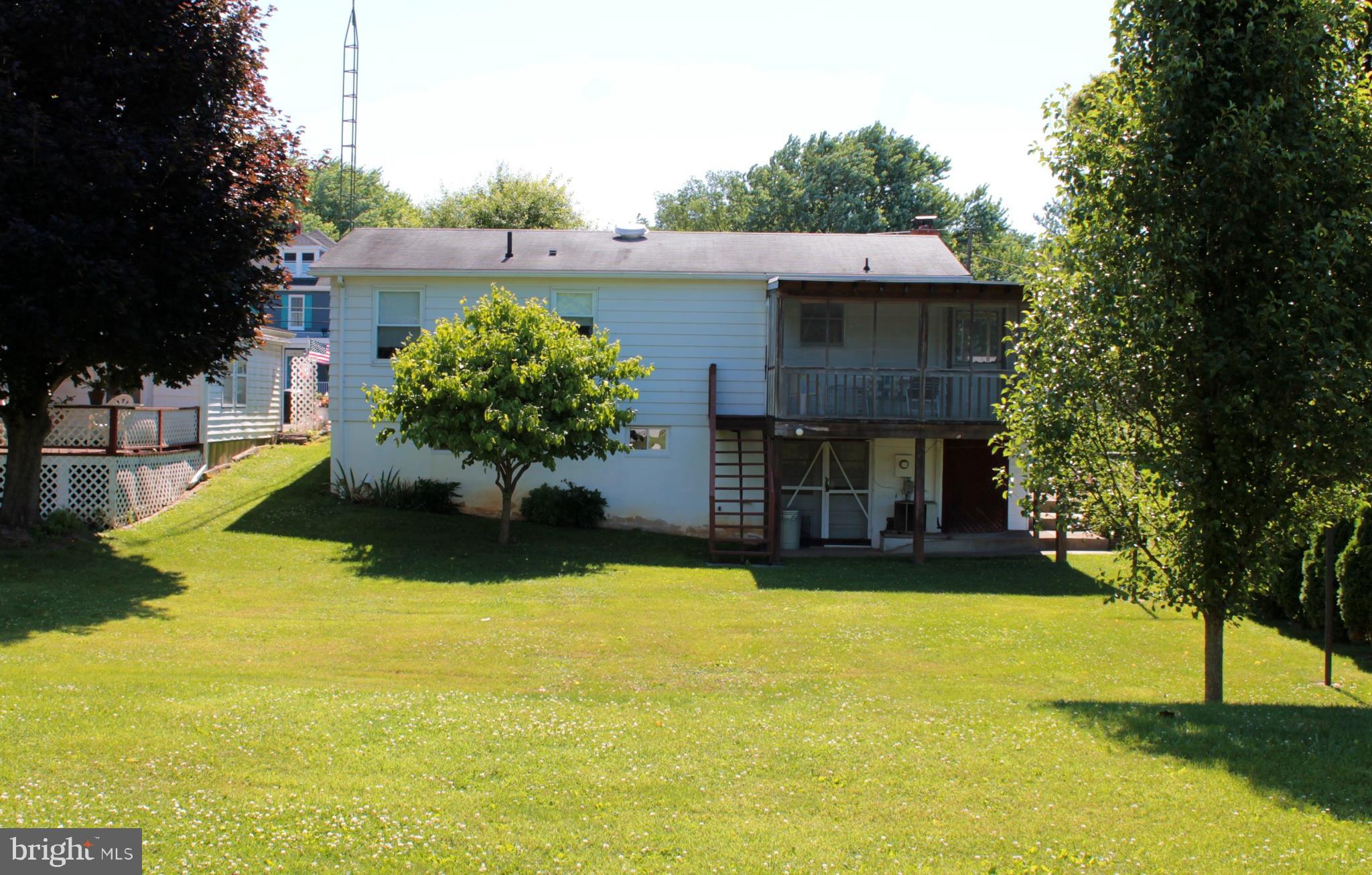 GREENBERRY HILLS - Residential