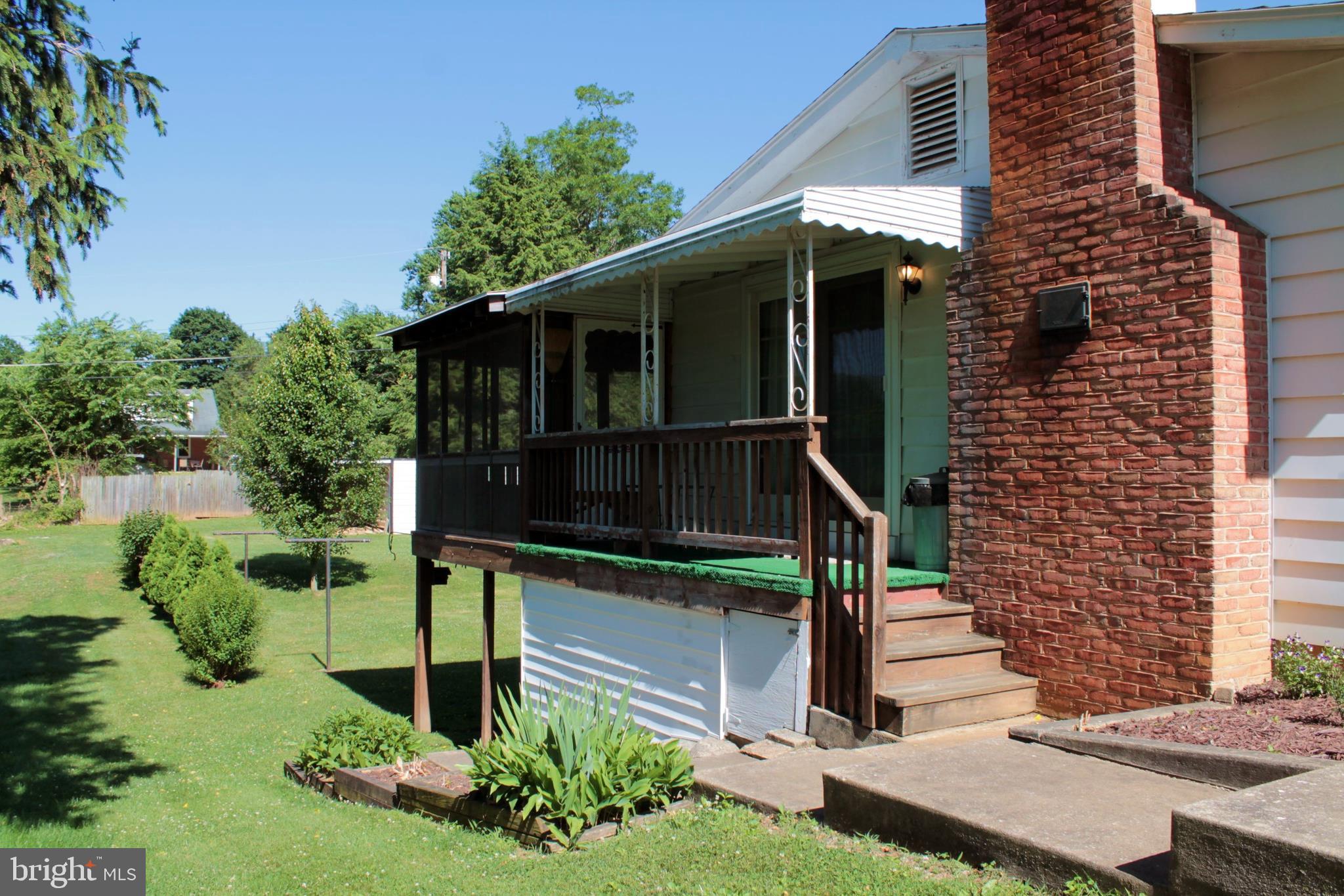 GREENBERRY HILLS - Residential