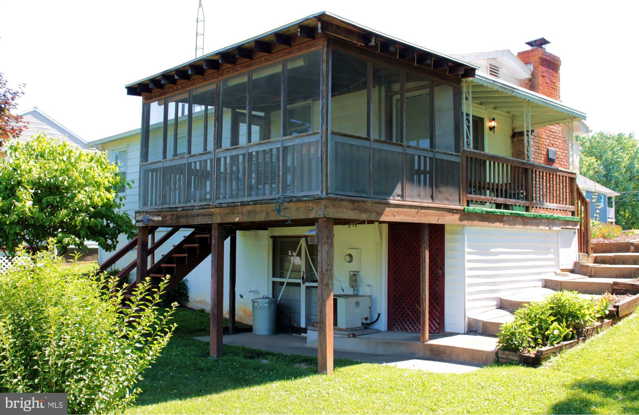 GREENBERRY HILLS - Residential