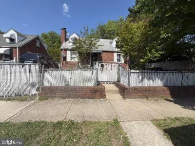 2202 Banning Place
