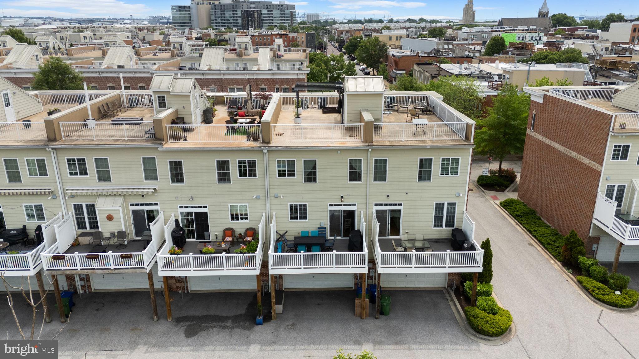 LOCUST POINT - Residential