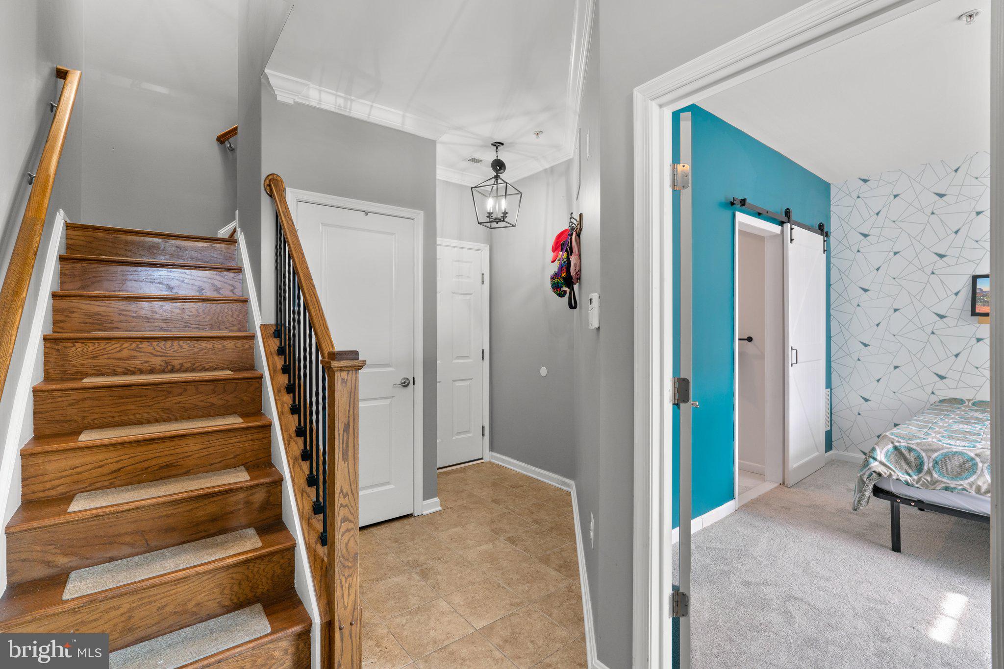 LOCUST POINT - Residential