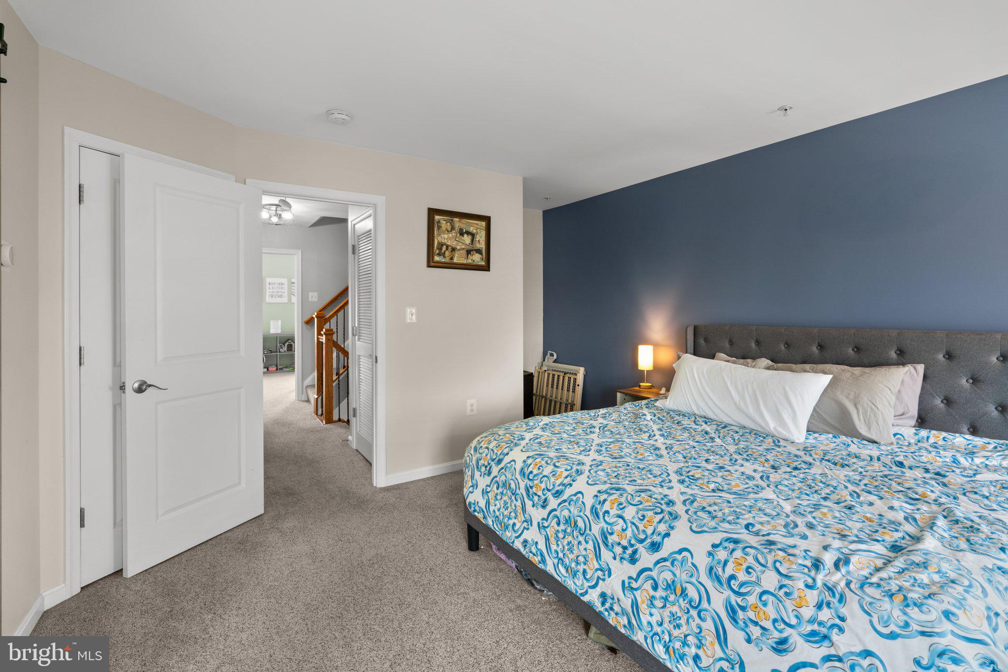 LOCUST POINT - Residential