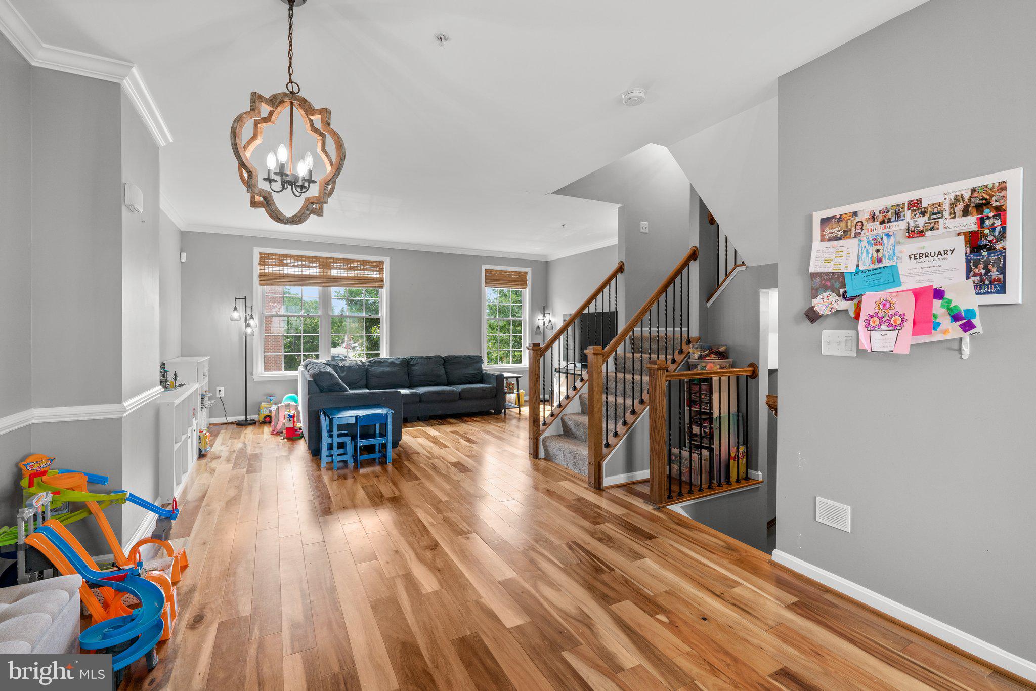LOCUST POINT - Residential