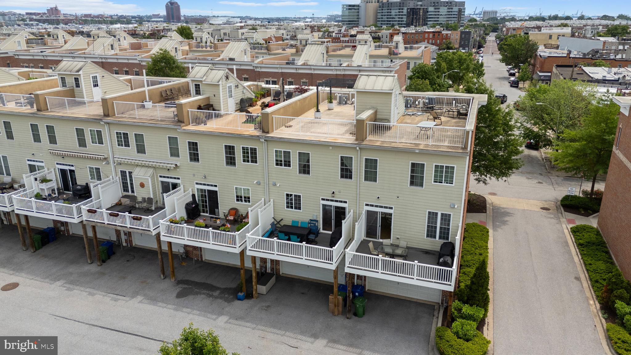 LOCUST POINT - Residential