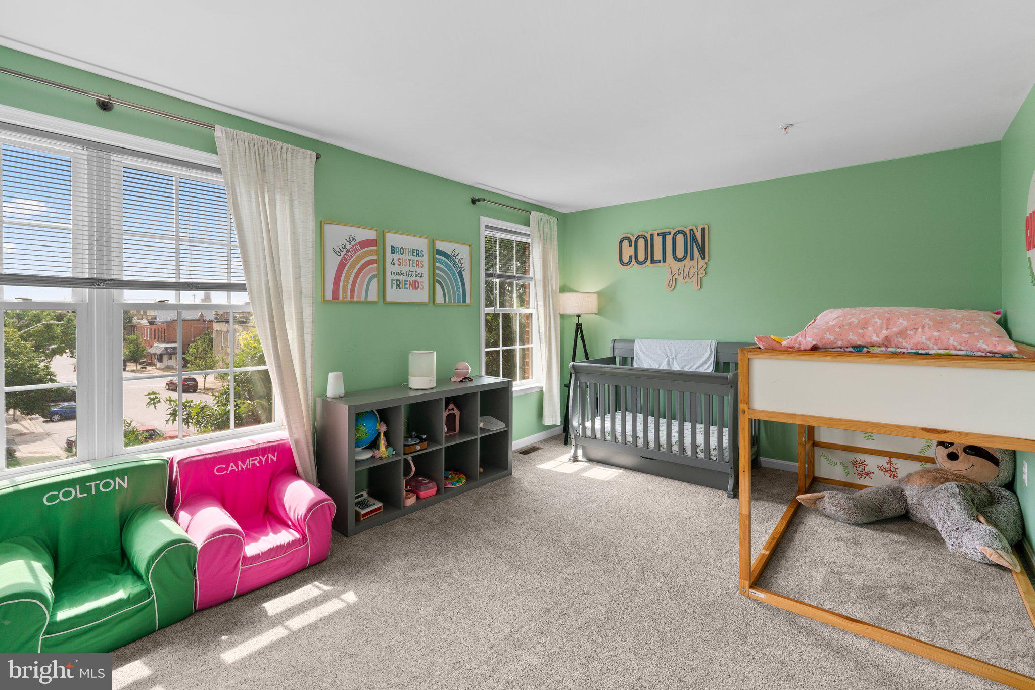 LOCUST POINT - Residential