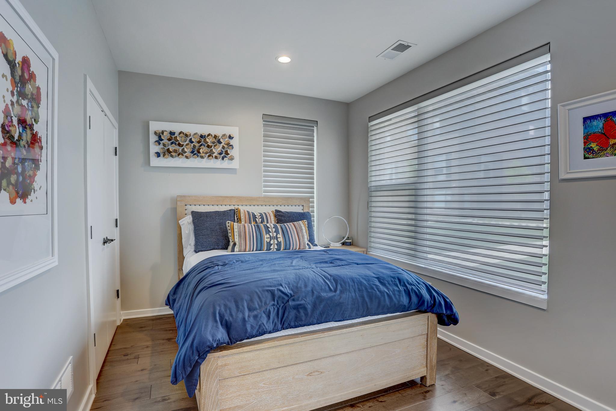 NORTHBANK - Residential