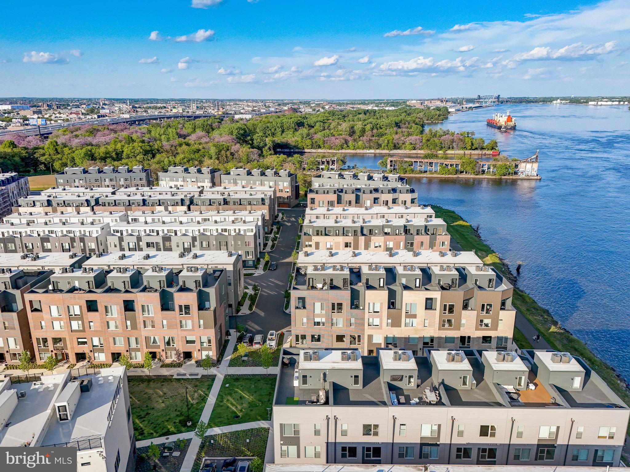 NORTHBANK - Residential