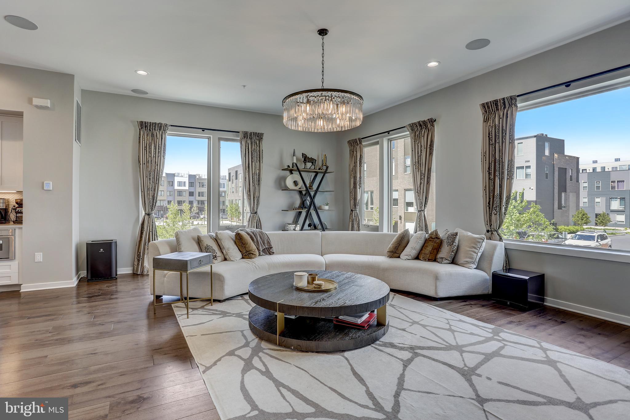 NORTHBANK - Residential