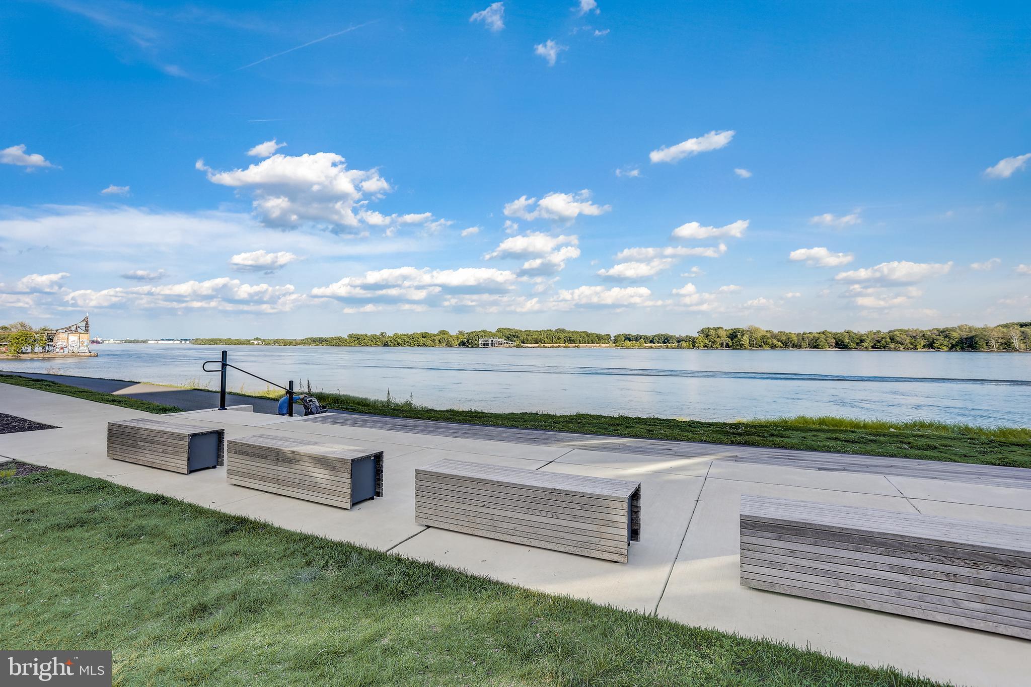 NORTHBANK - Residential