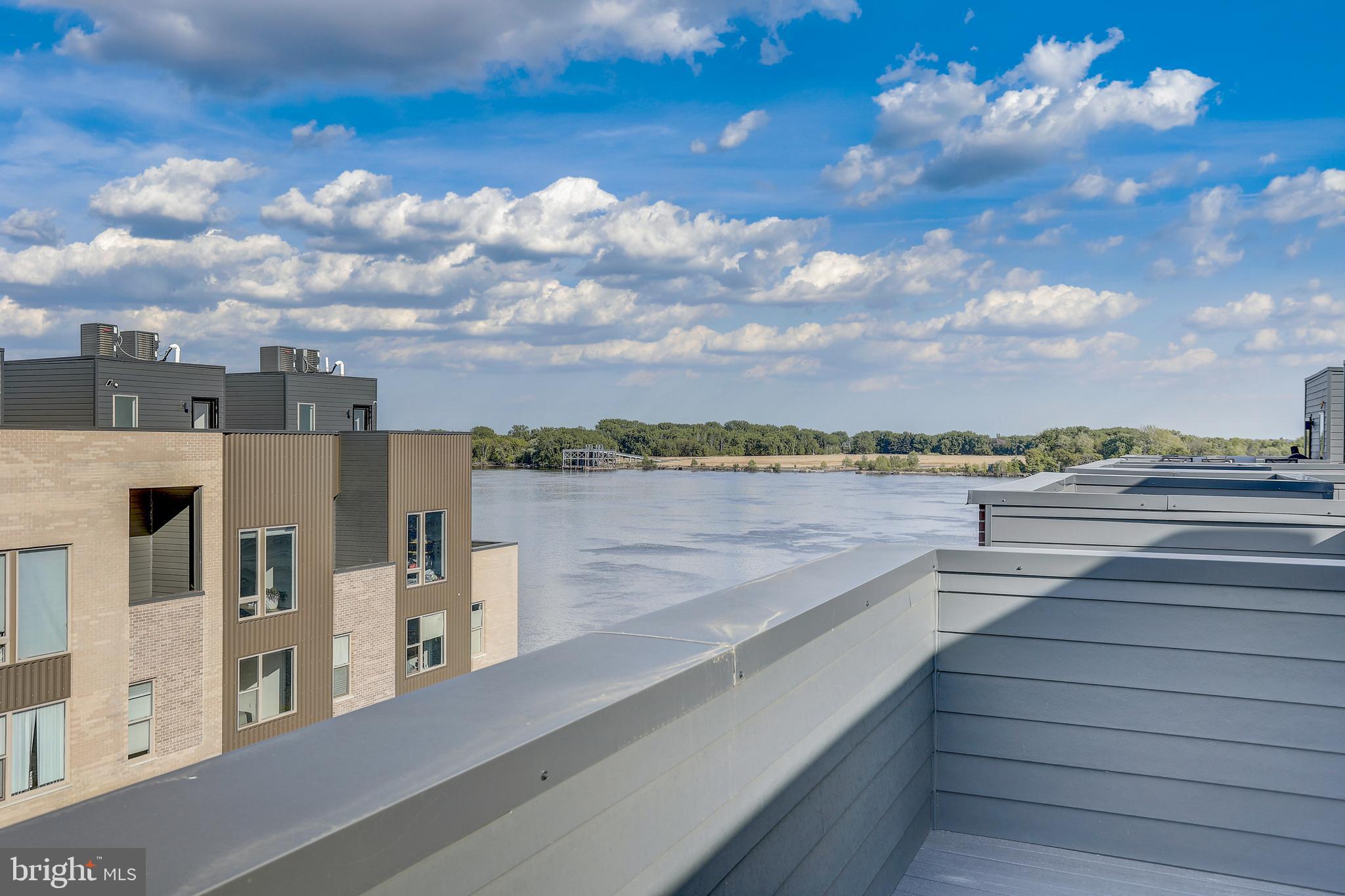 NORTHBANK - Residential